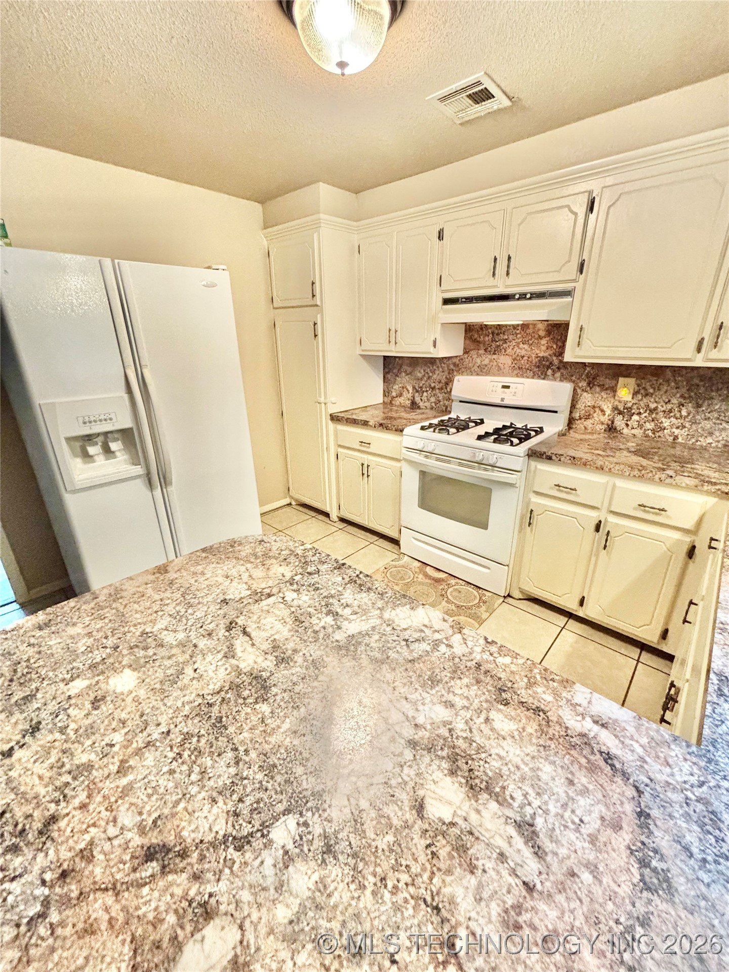 106 E Elk Road Whitefield OK 74472