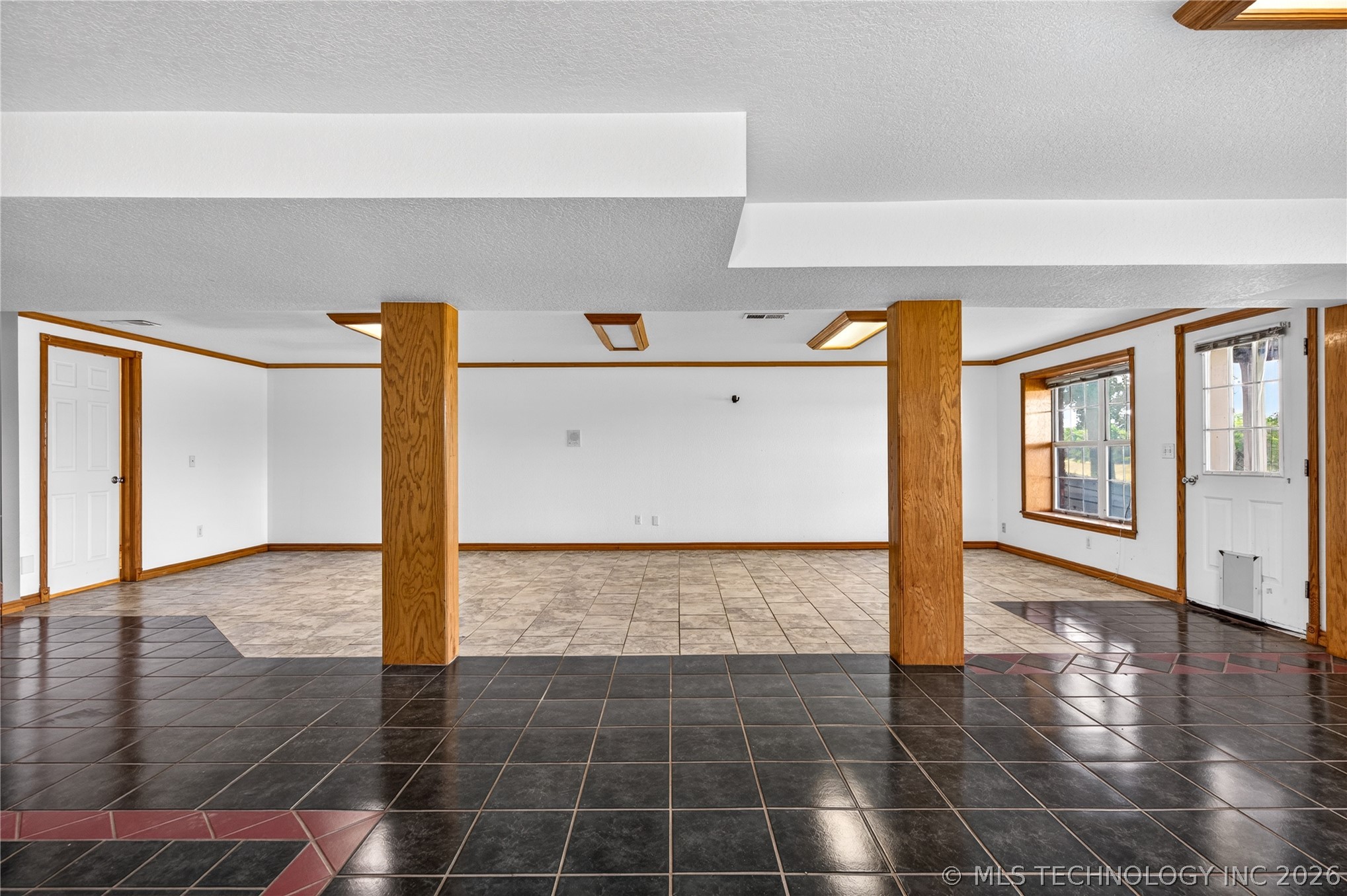 25445 S 663rd Grove Ok, 74344 Road Grove OK 74344