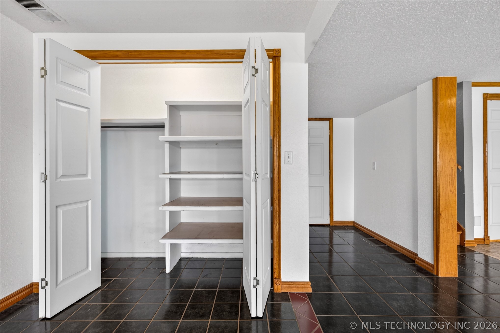 25445 S 663rd Grove Ok, 74344 Road Grove OK 74344