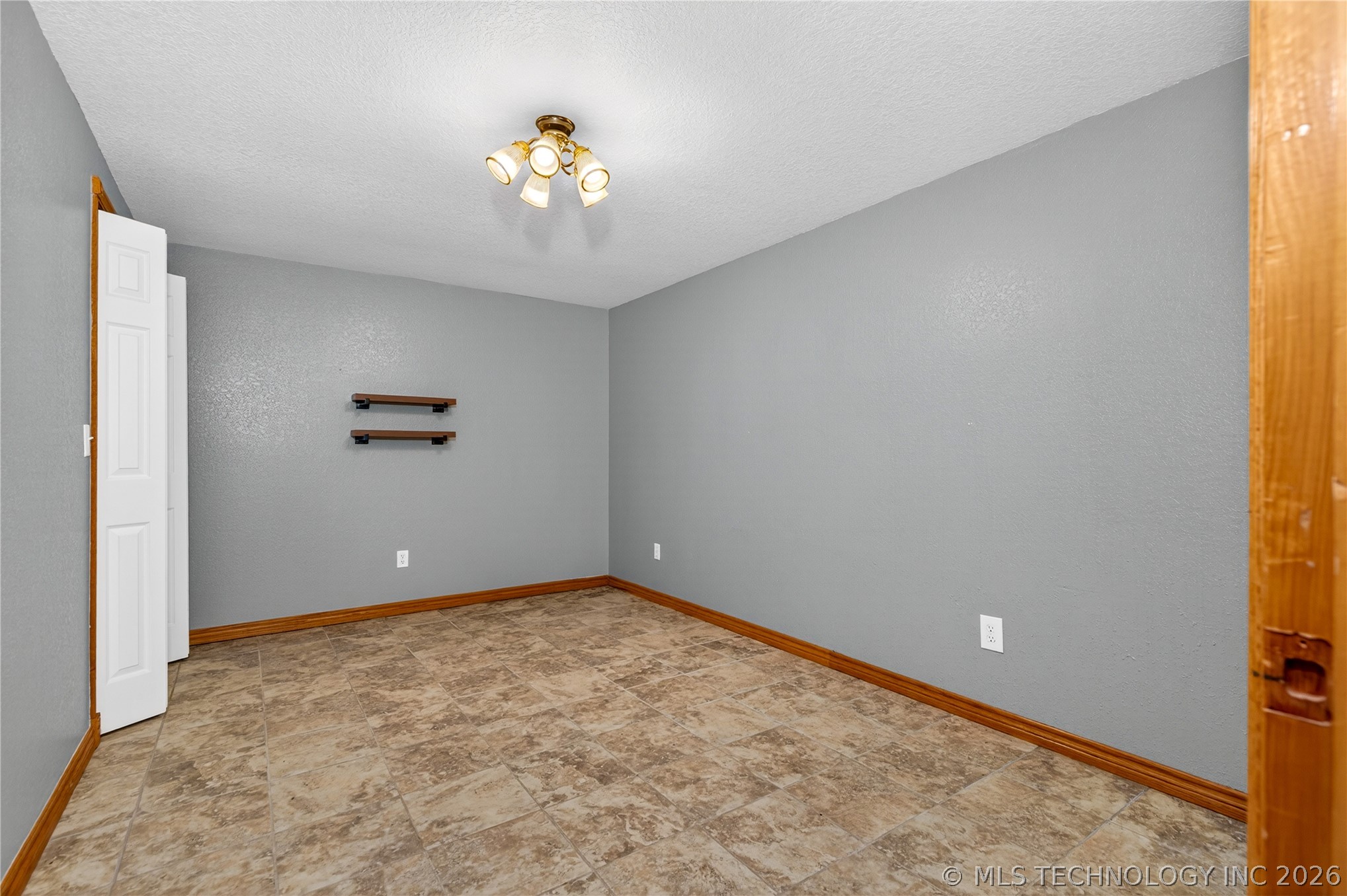 25445 S 663rd Grove Ok, 74344 Road Grove OK 74344