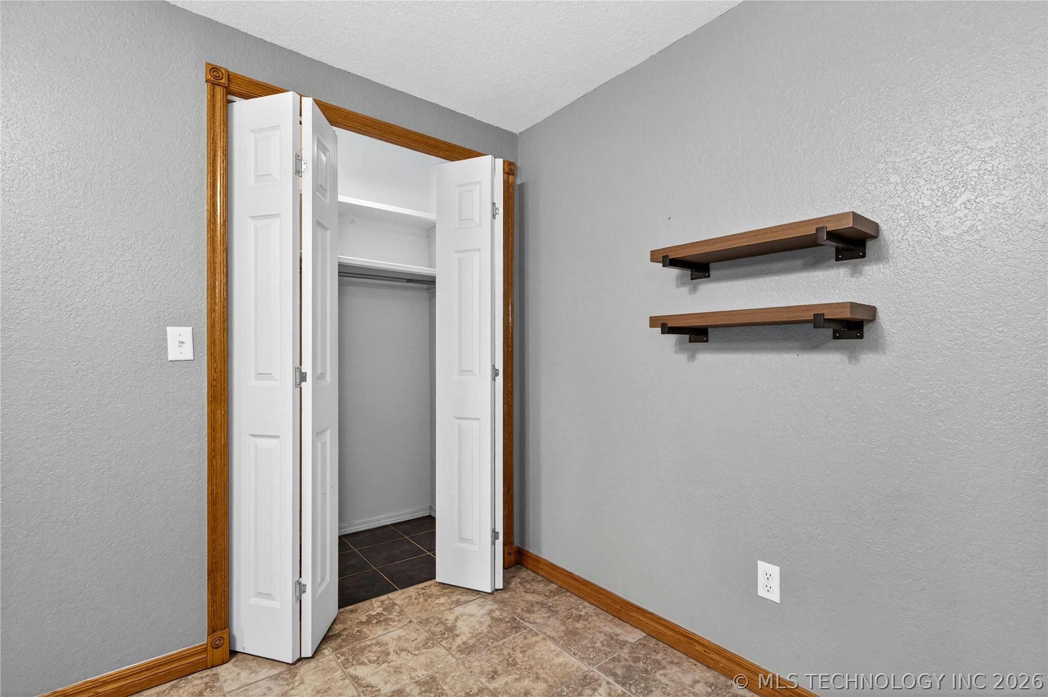 25445 S 663rd Grove Ok, 74344 Road Grove OK 74344