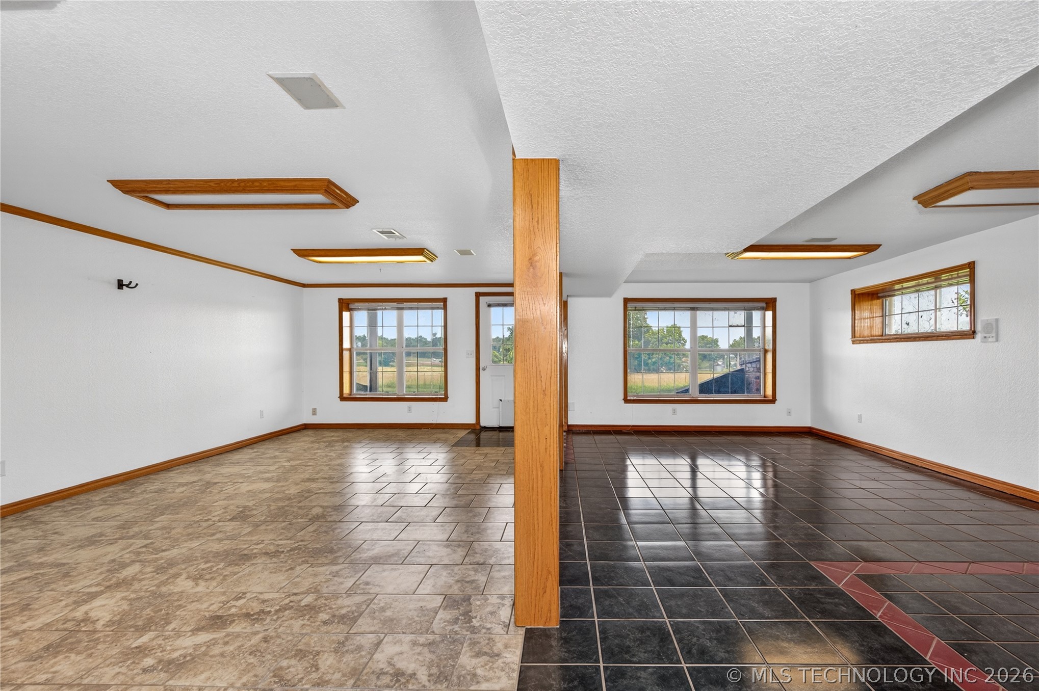 25445 S 663rd Grove Ok, 74344 Road Grove OK 74344