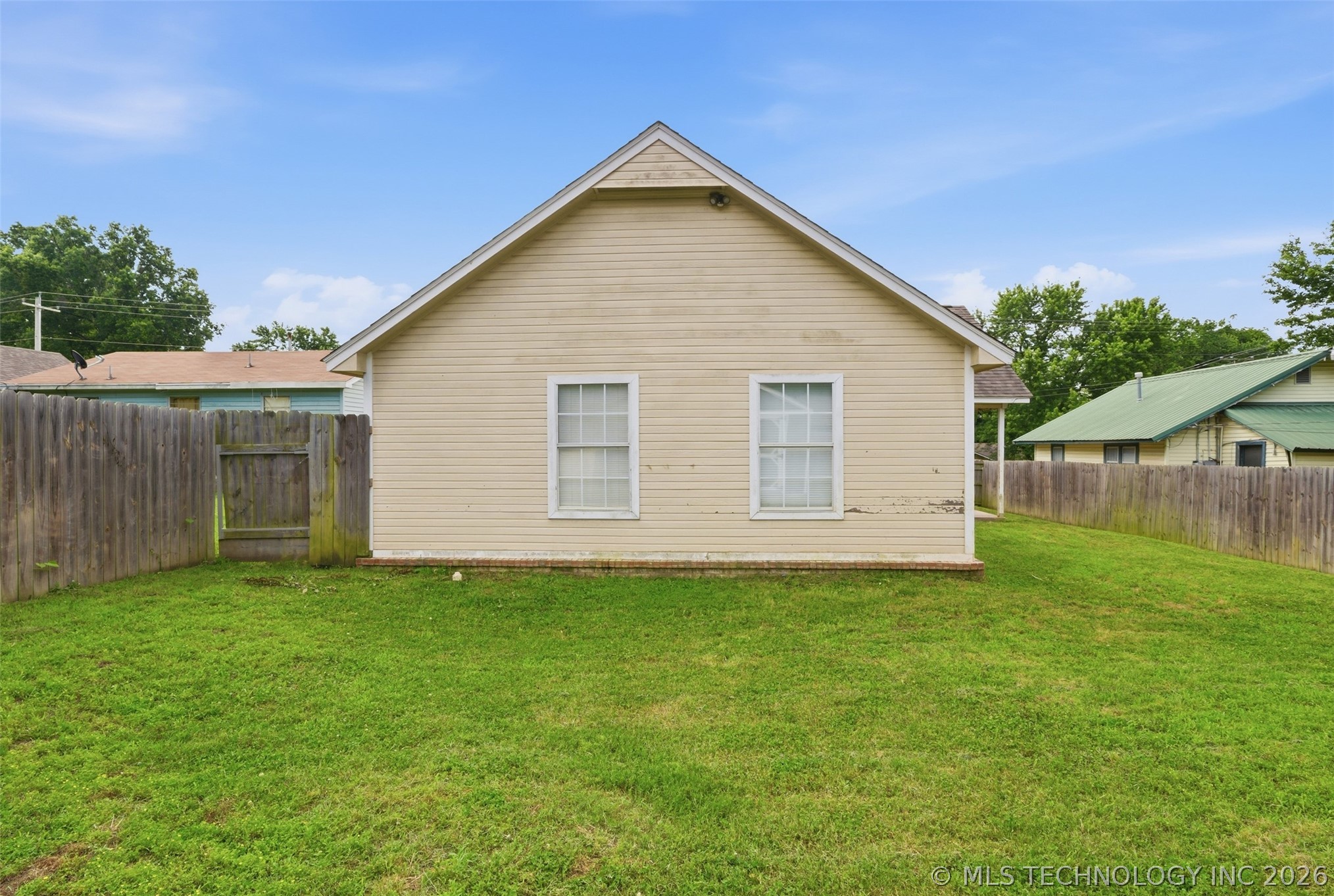 323 W Cypress Street Coweta OK 74429