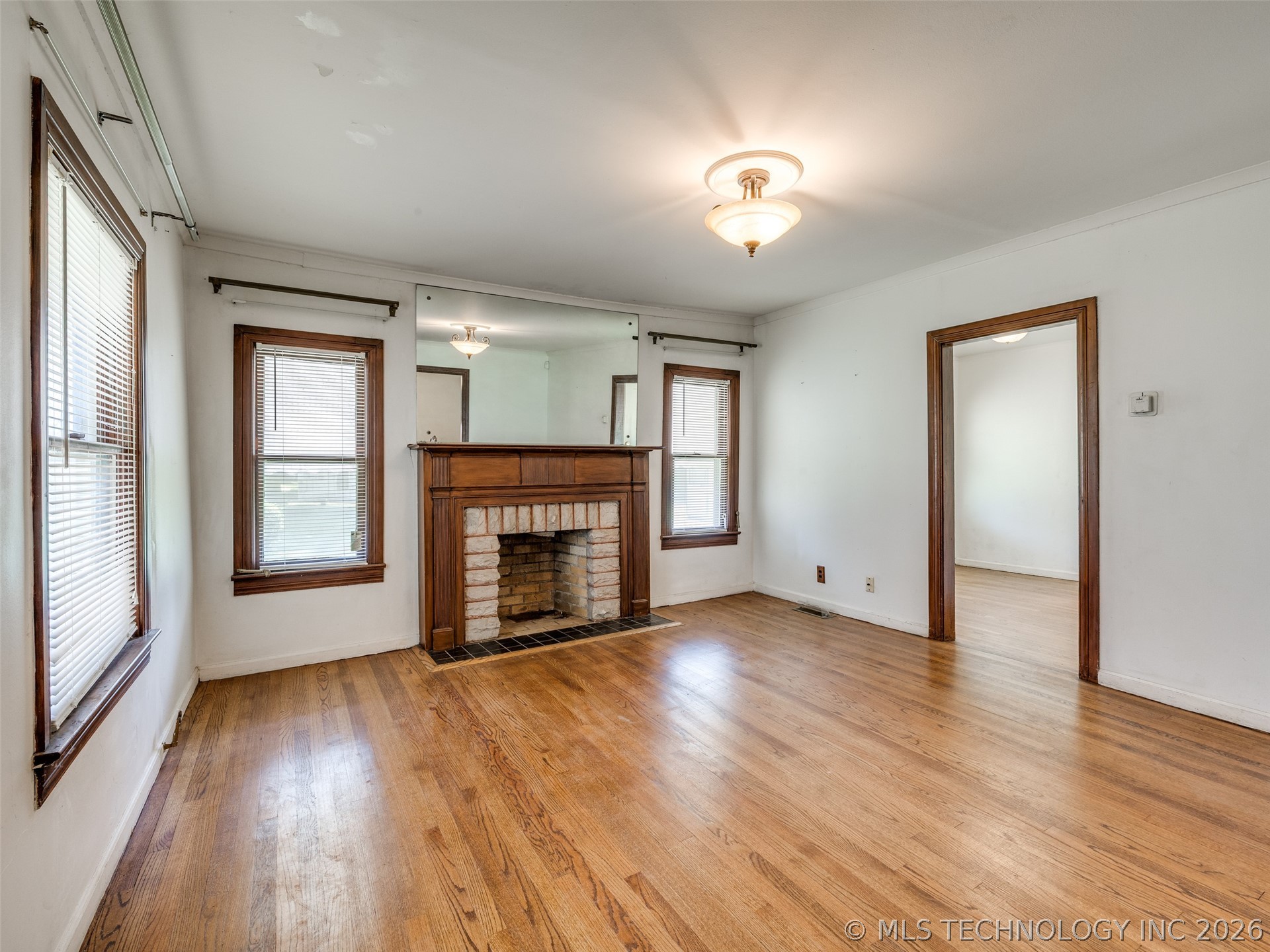 2812 W 37th Place Tulsa OK 74107