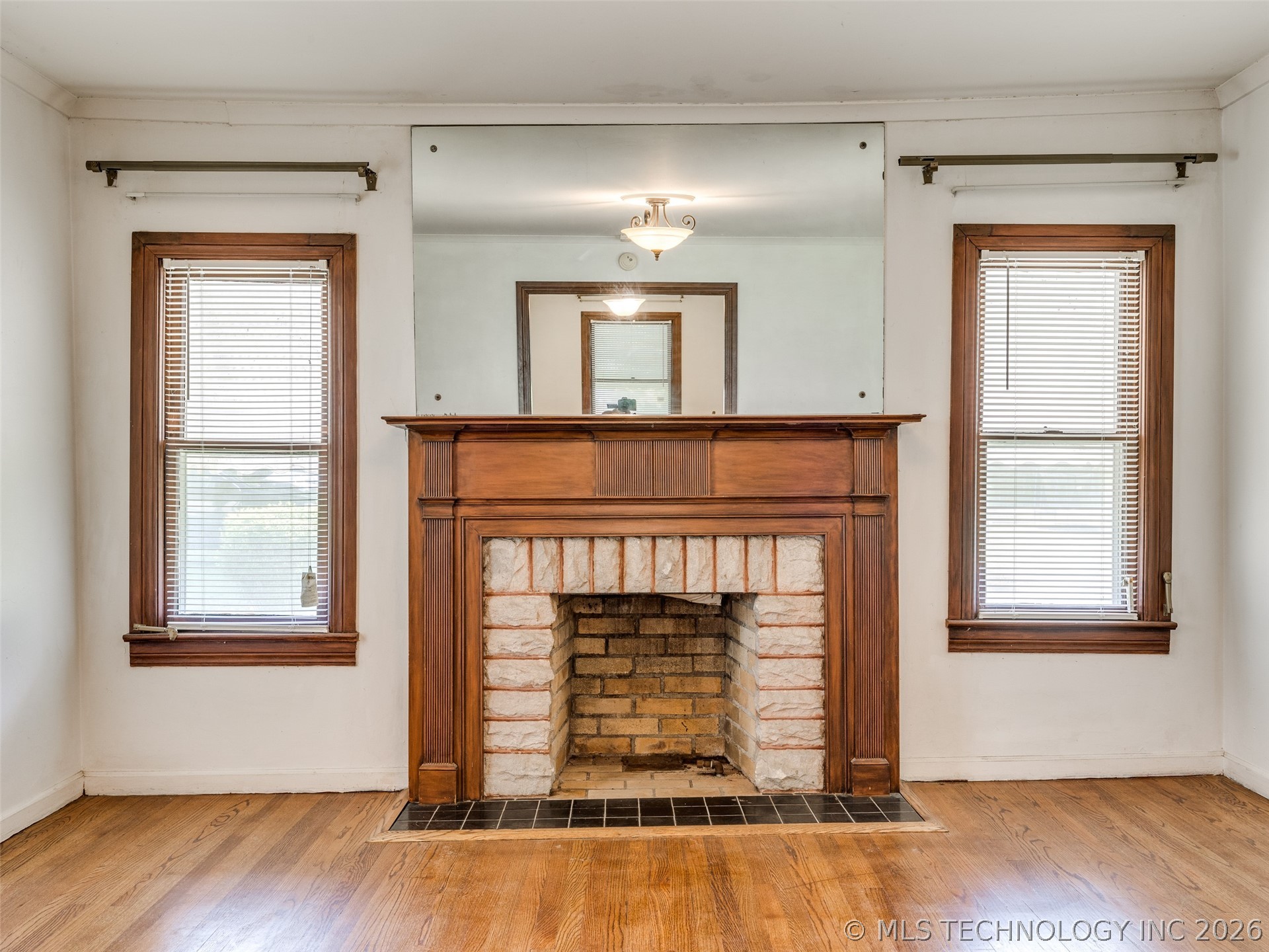 2812 W 37th Place Tulsa OK 74107