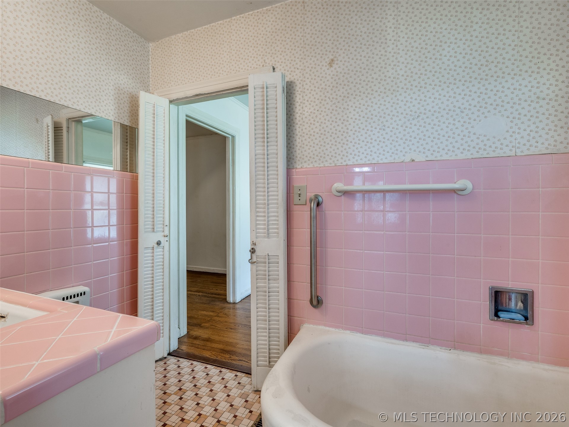 2812 W 37th Place Tulsa OK 74107