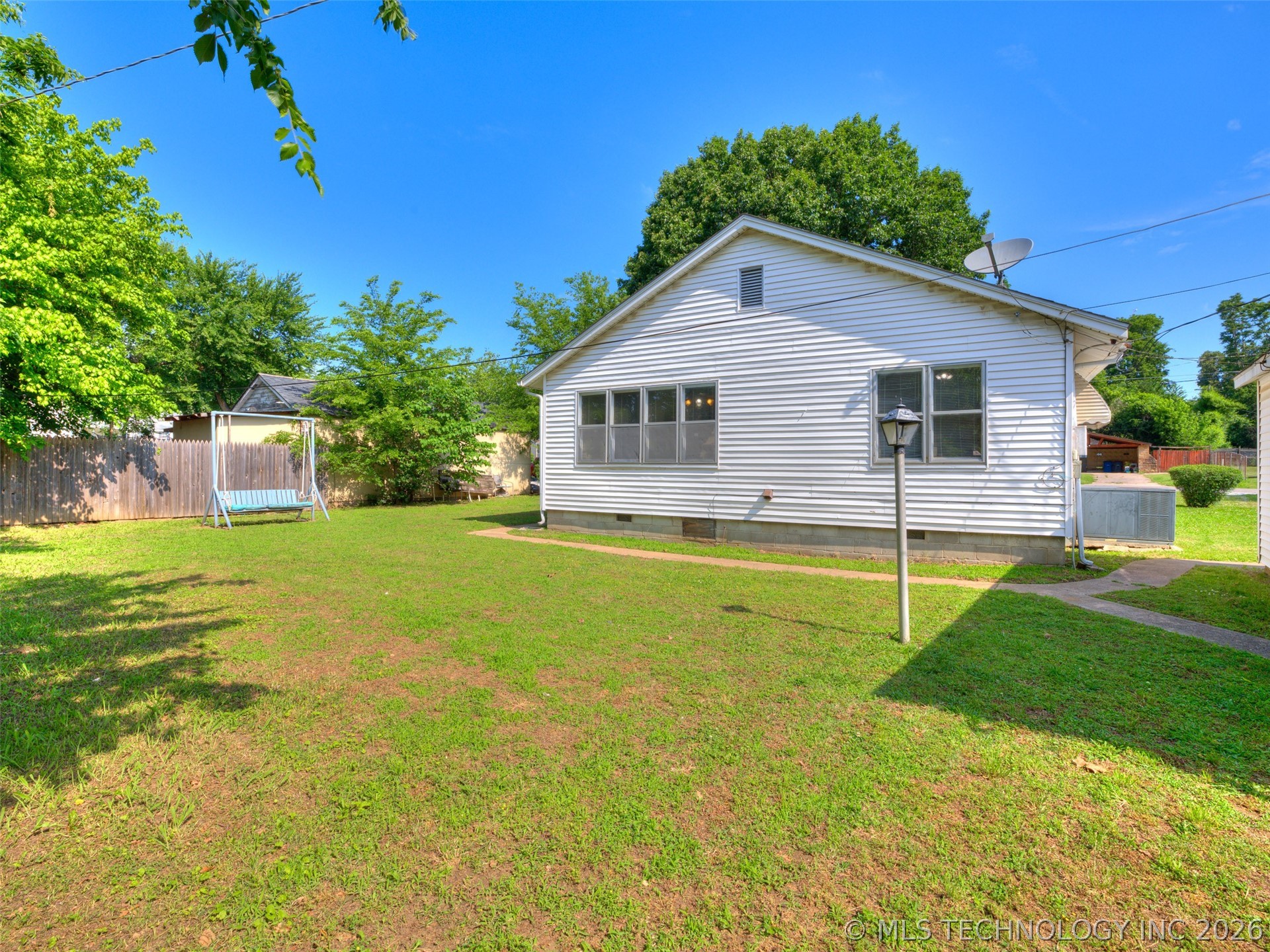 2812 W 37th Place Tulsa OK 74107