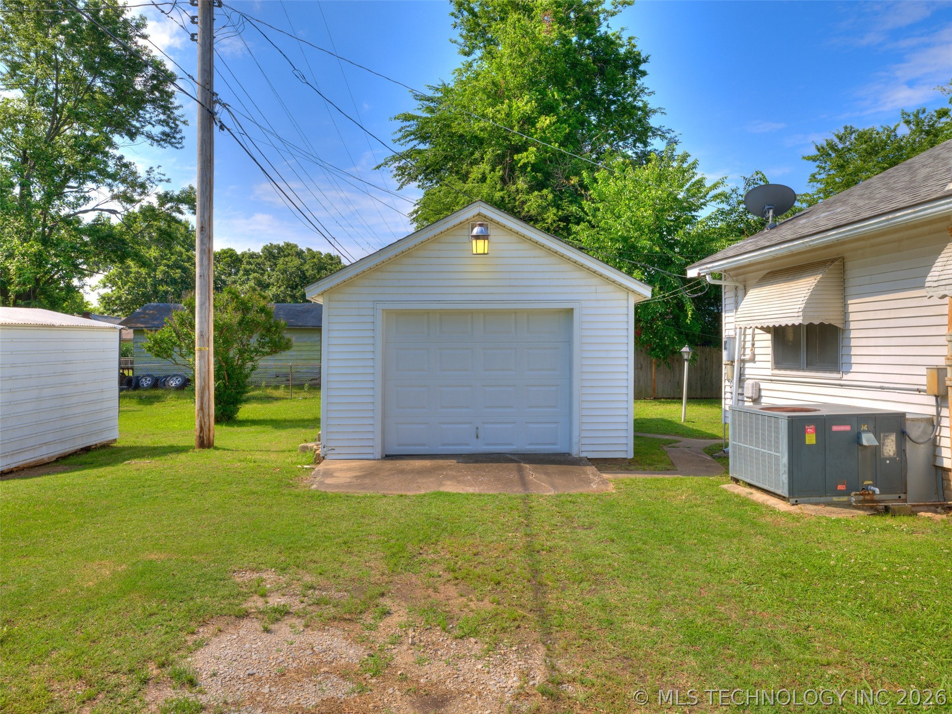 2812 W 37th Place Tulsa OK 74107