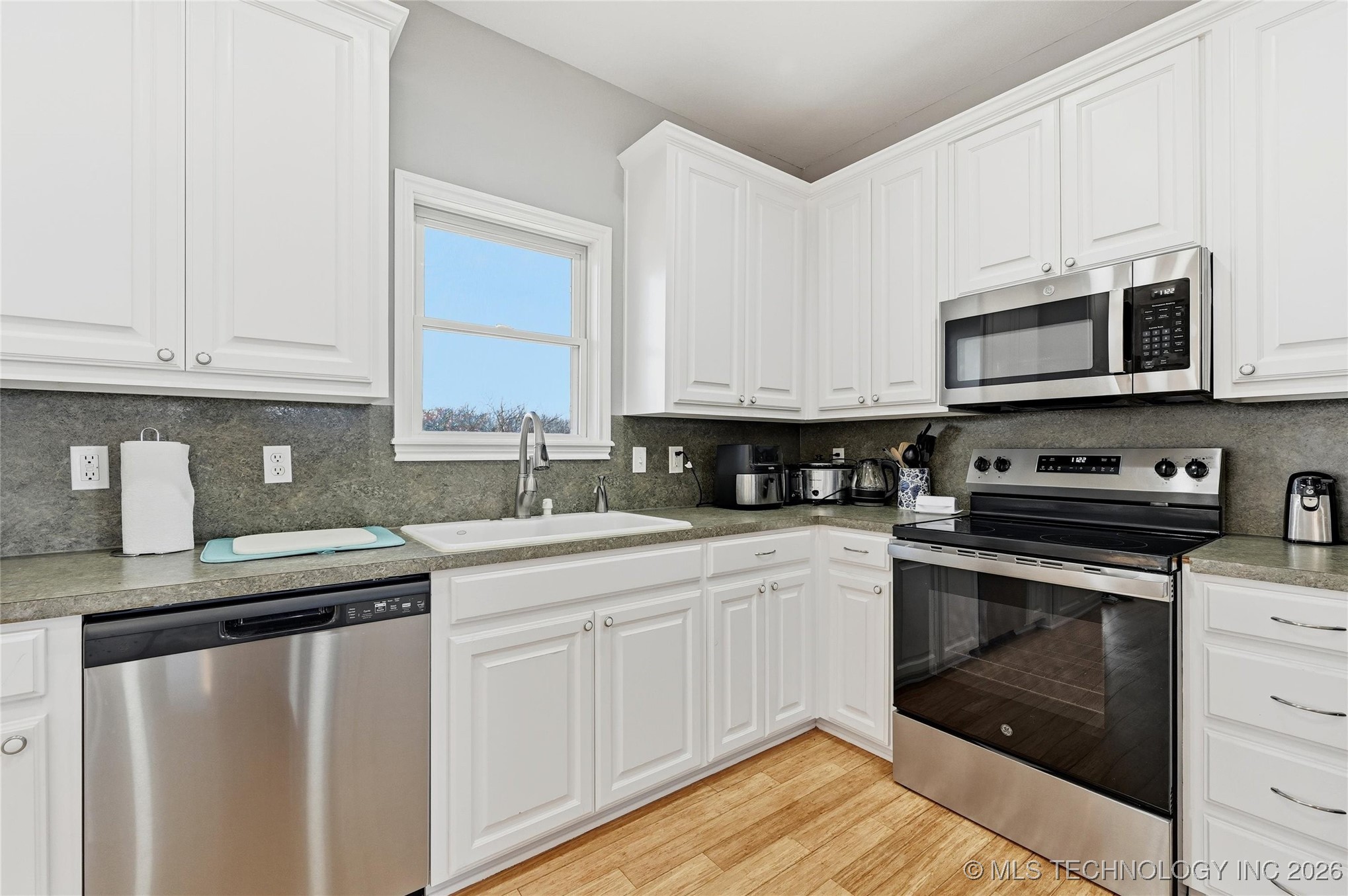 5856 S Highway 377 Kingston OK 73439