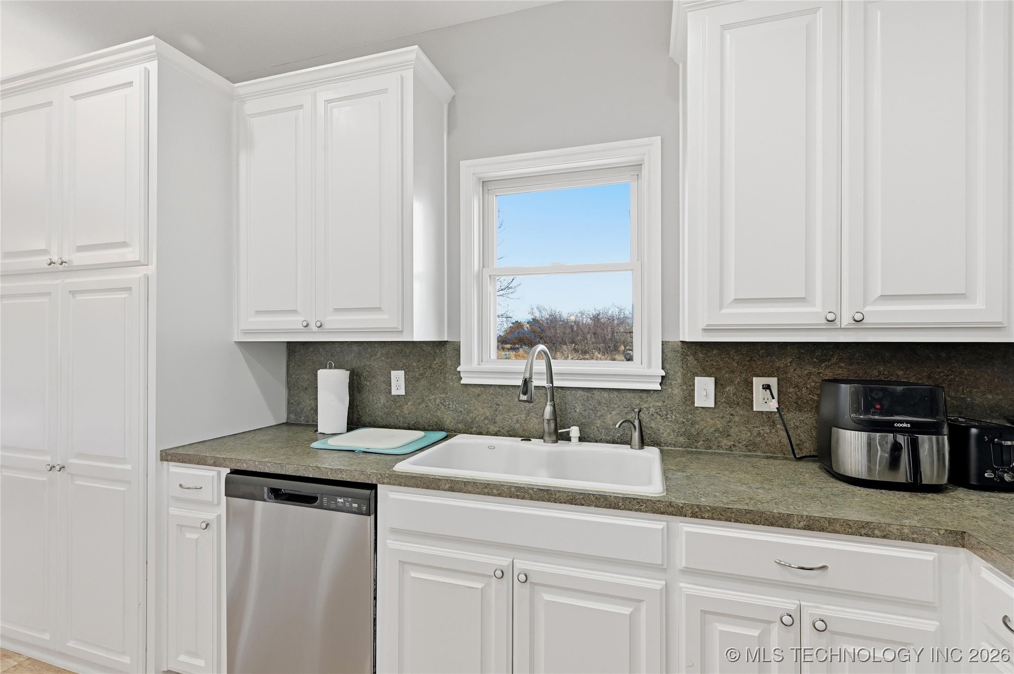 5856 S Highway 377 Kingston OK 73439
