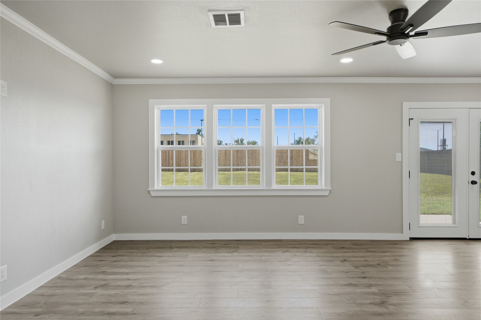 9412 E 40th Place Tulsa OK 74145