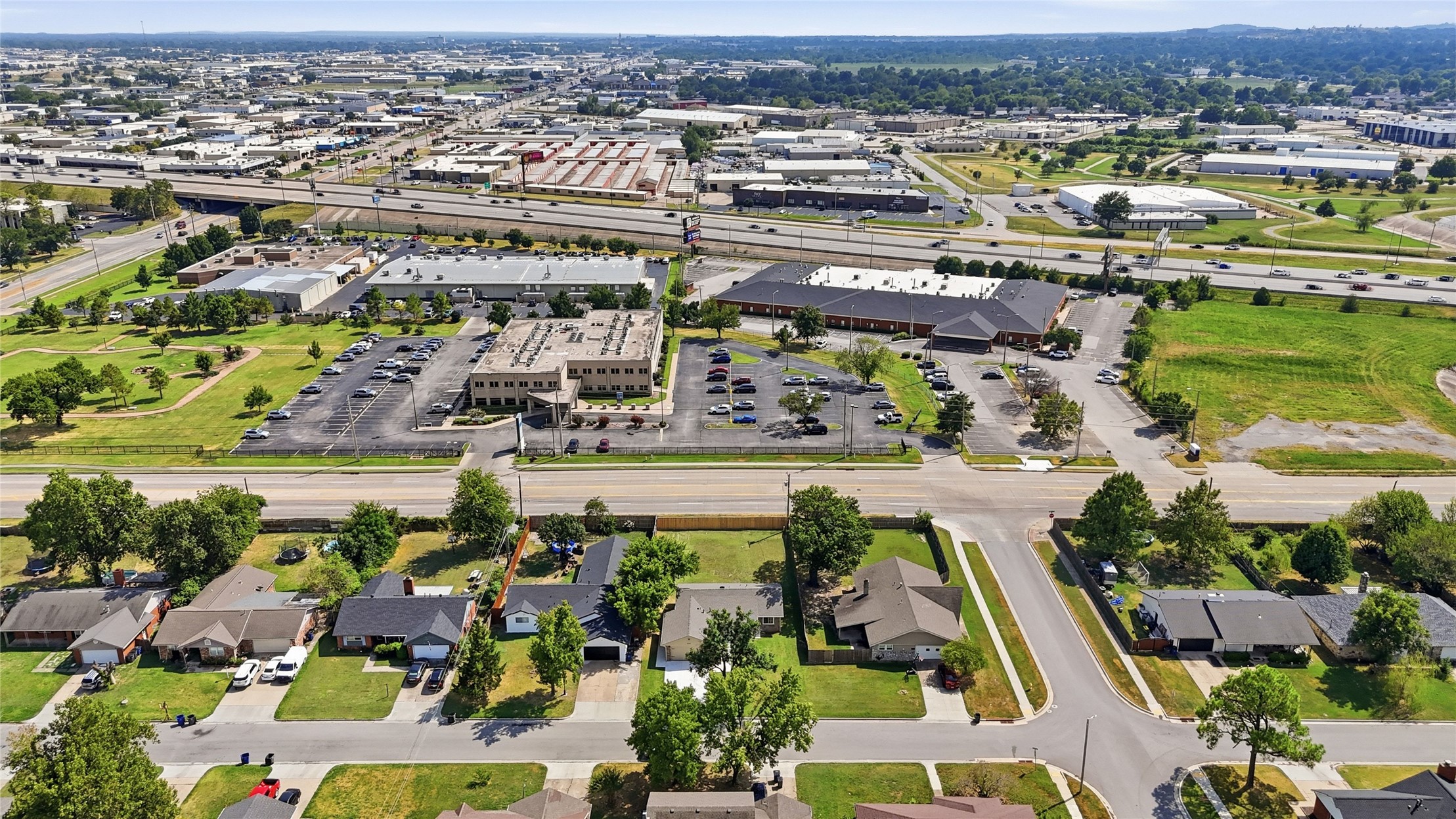 9412 E 40th Place Tulsa OK 74145
