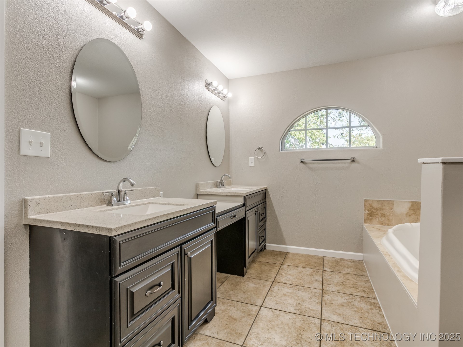 7601 S 241st Avenue Broken Arrow OK 74014