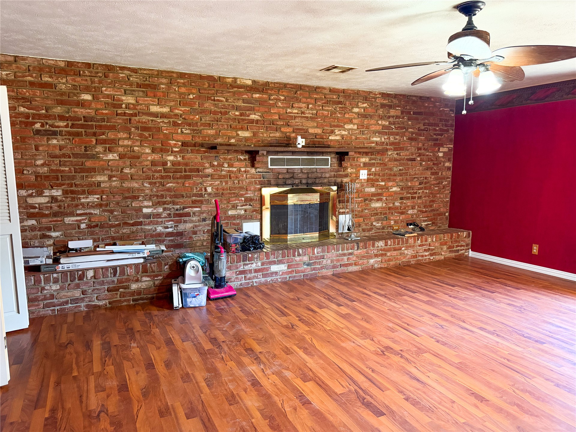 1372 N 4220 Road Hugo OK 74743