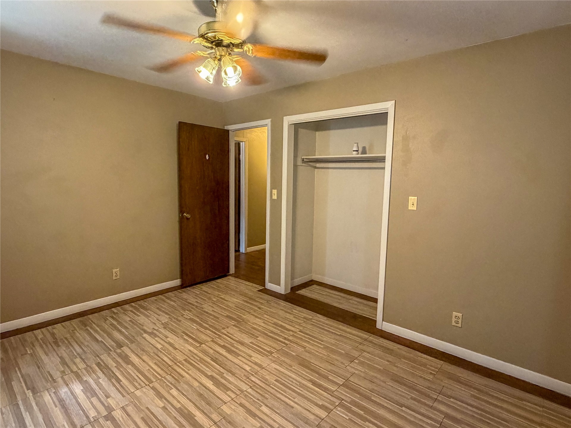 1372 N 4220 Road Hugo OK 74743