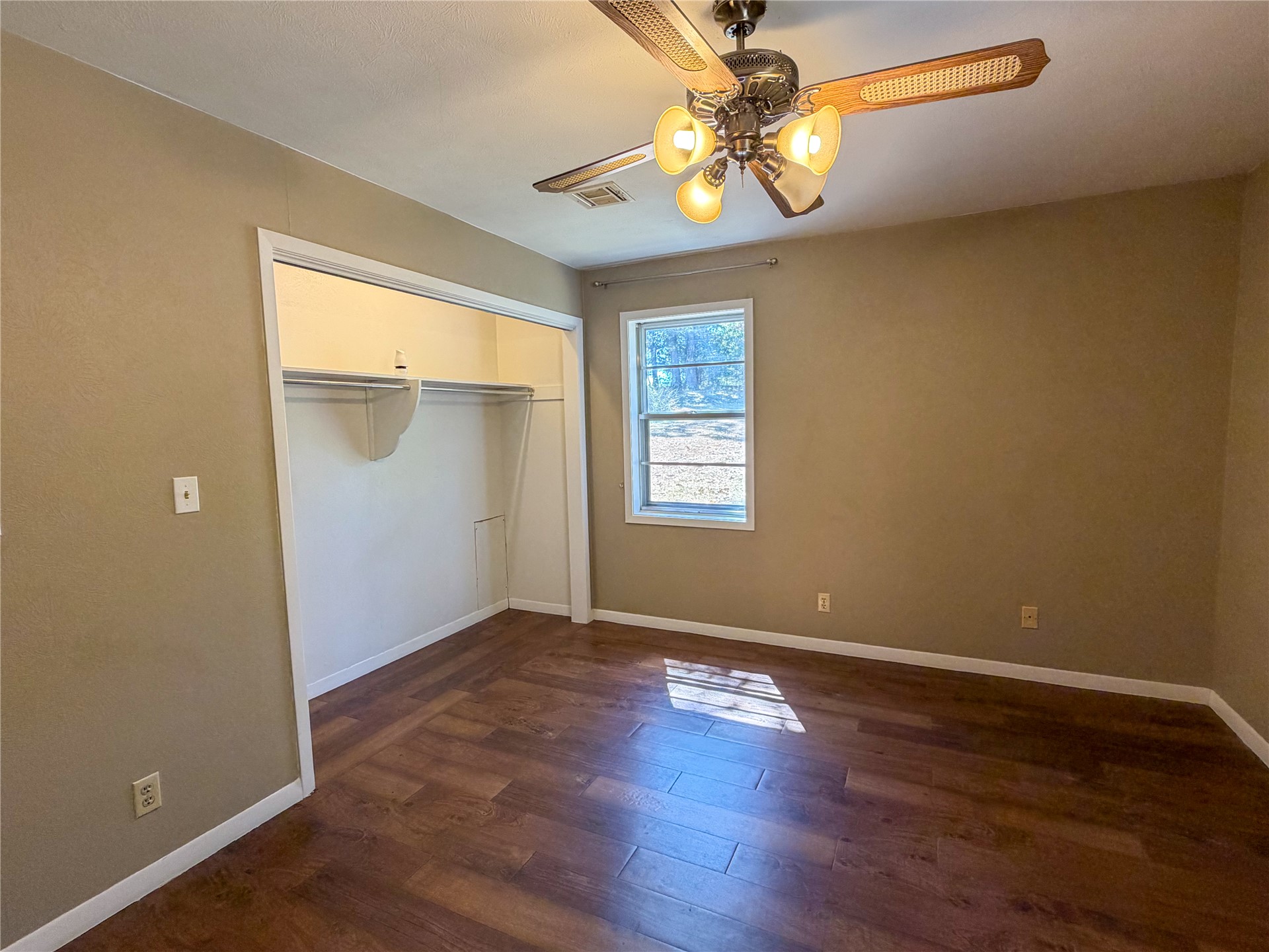 1372 N 4220 Road Hugo OK 74743