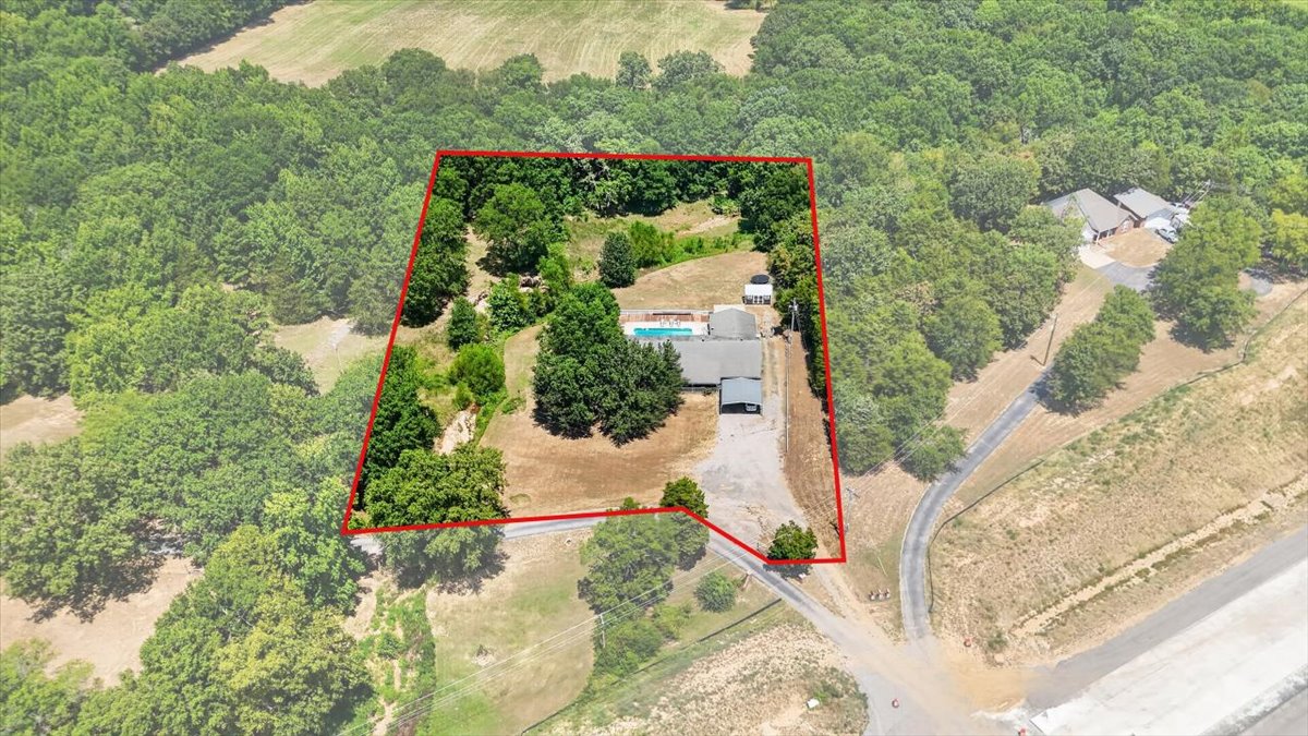 49050 Highway 112 Poteau OK 74953