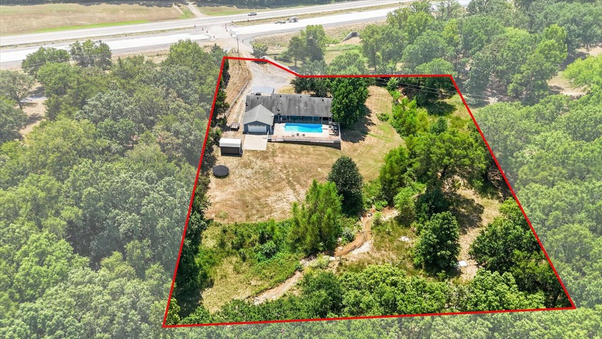 49050 Highway 112 Poteau OK 74953