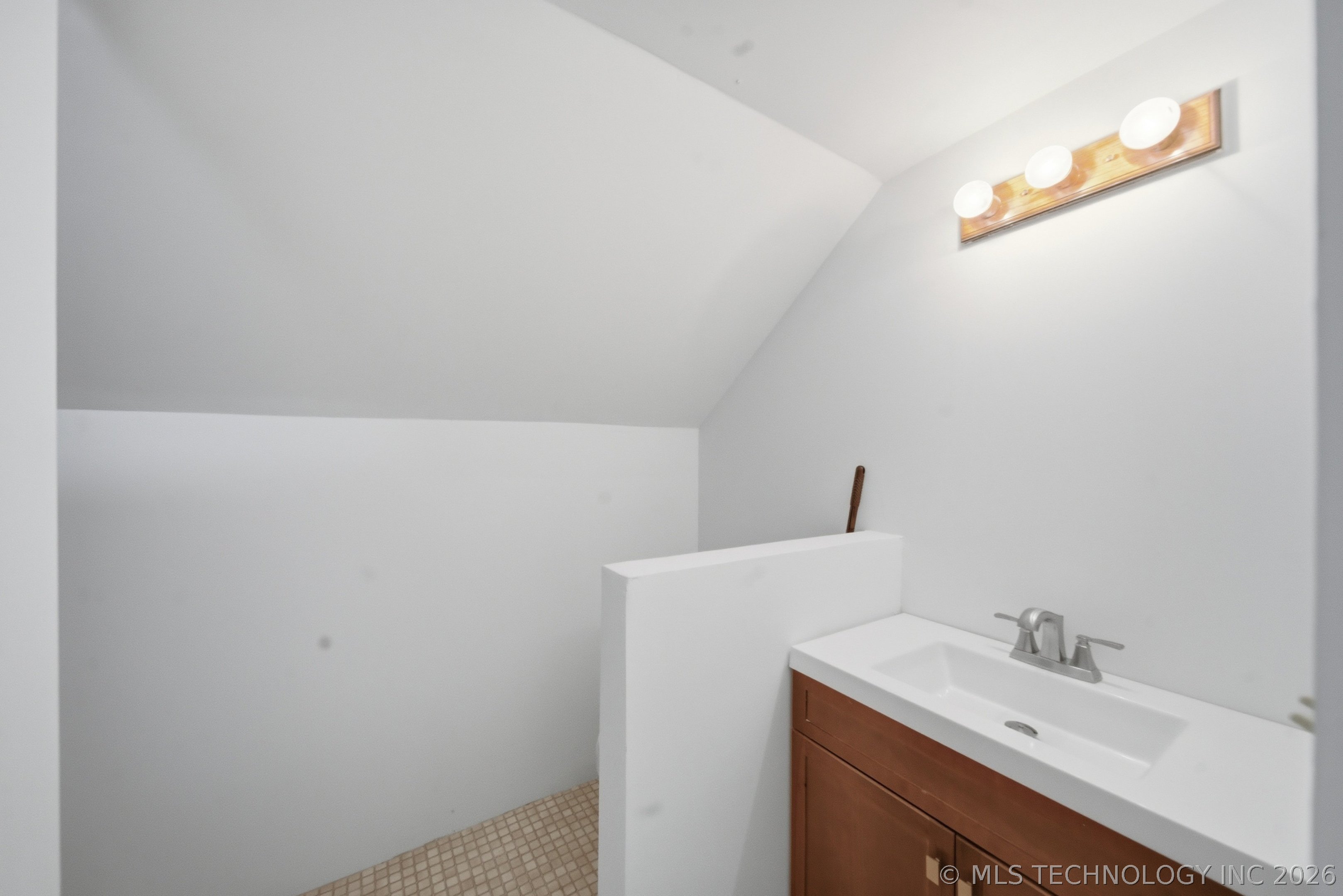 3182 E 1st Street Tulsa OK 74104