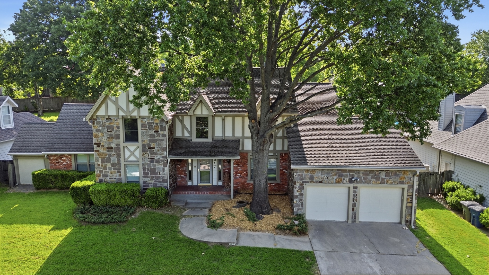 8717 S College Place Tulsa OK 74137