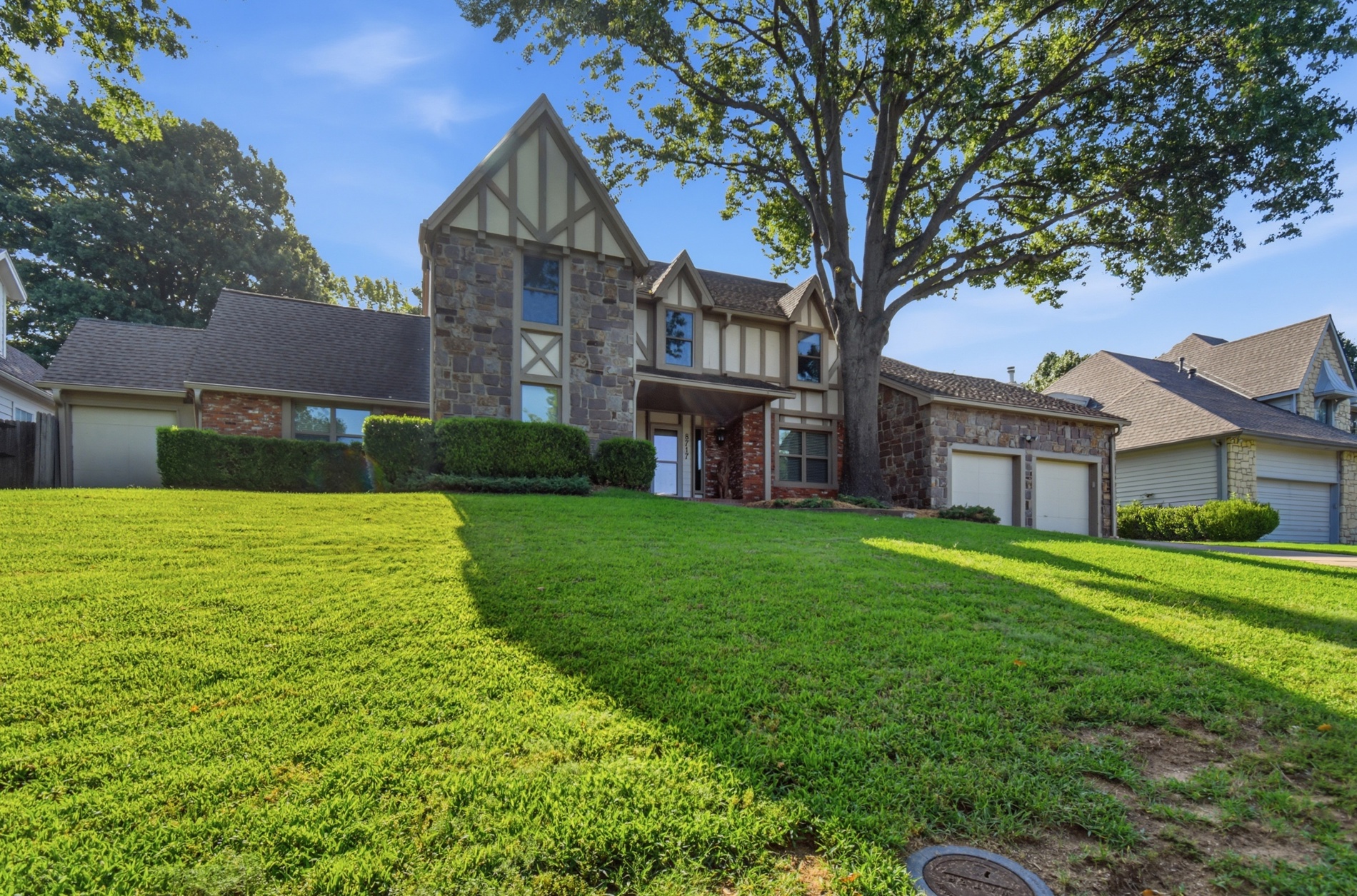 8717 S College Place Tulsa OK 74137