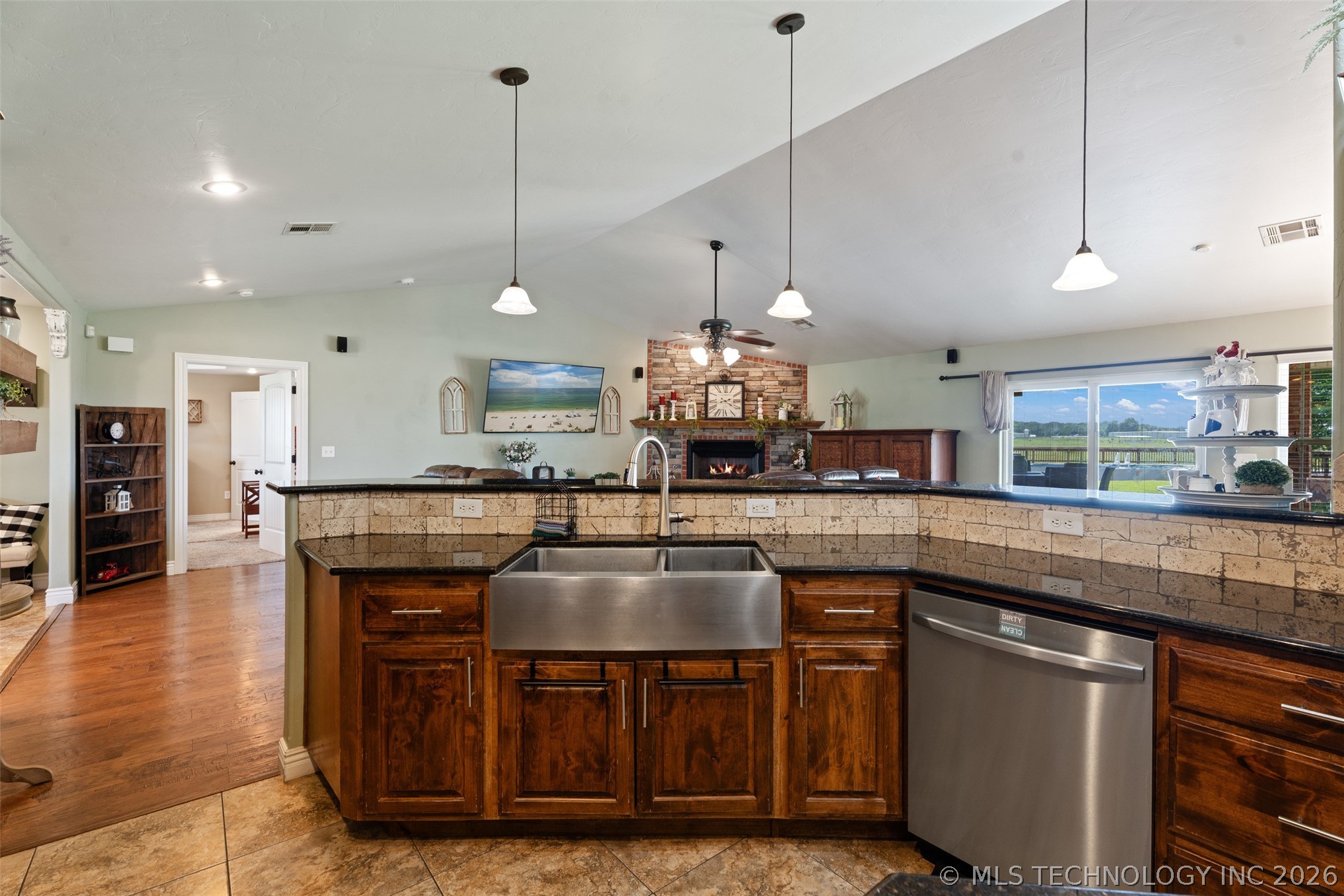57455 E 230 Road Afton OK 74331