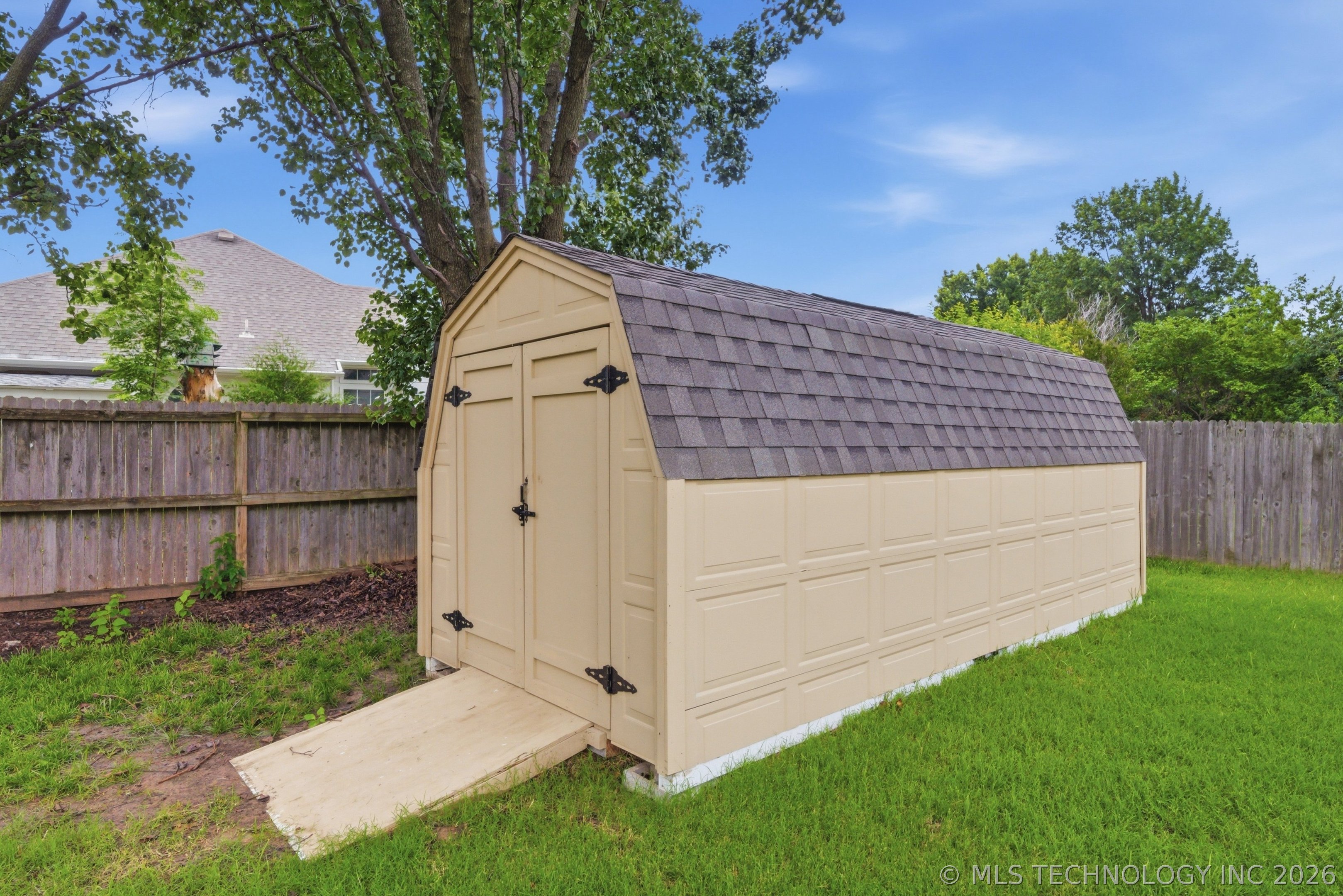 9007 E 76th Street Tulsa OK 74133