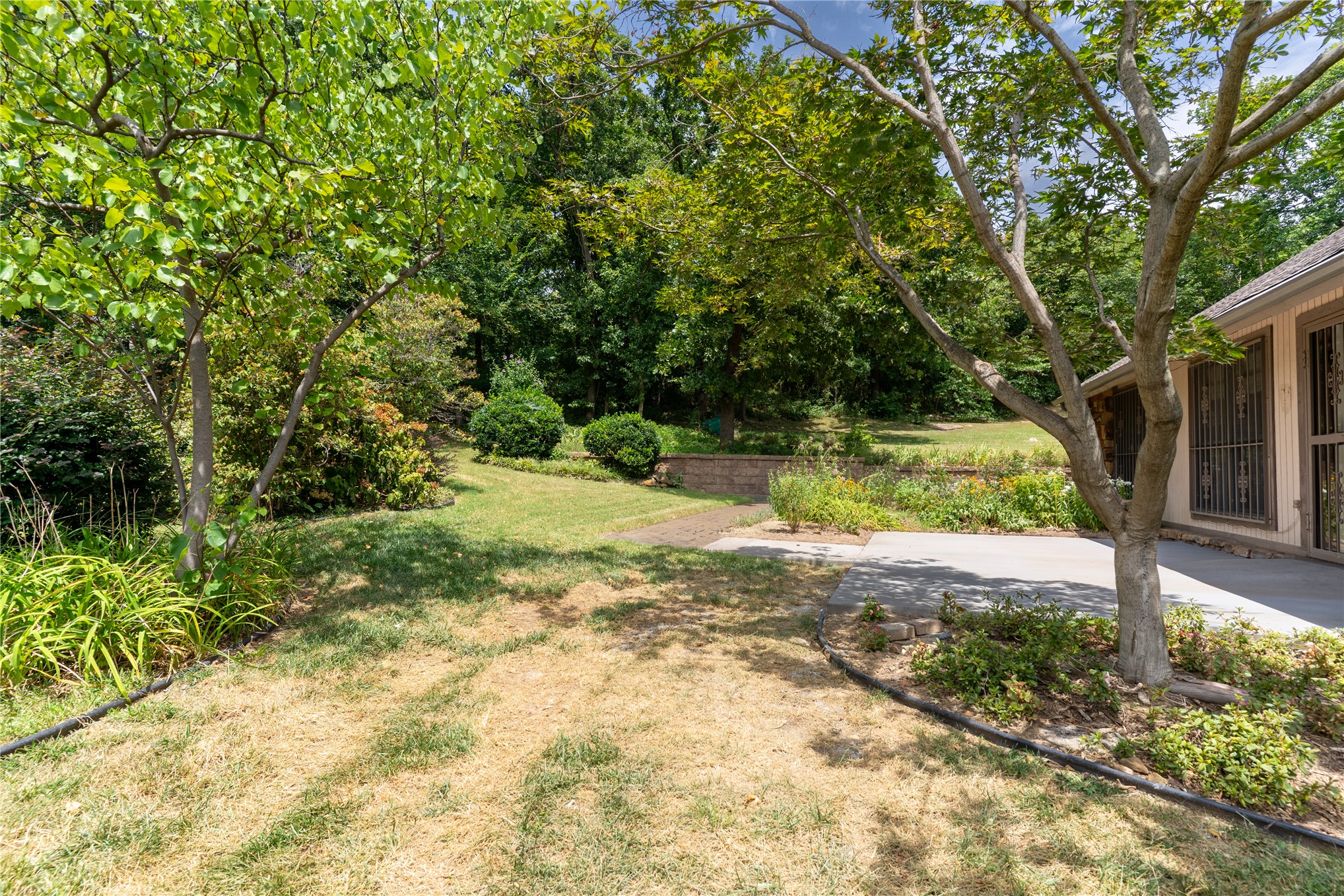 1944 N Nogales Avenue Tulsa OK 74127