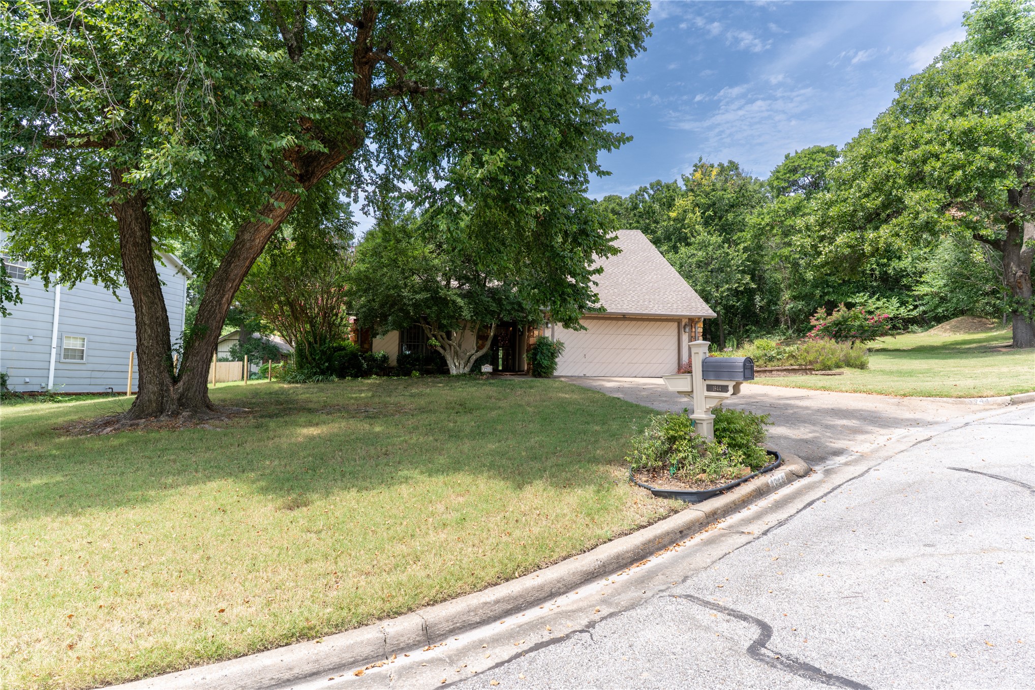 1944 N Nogales Avenue Tulsa OK 74127