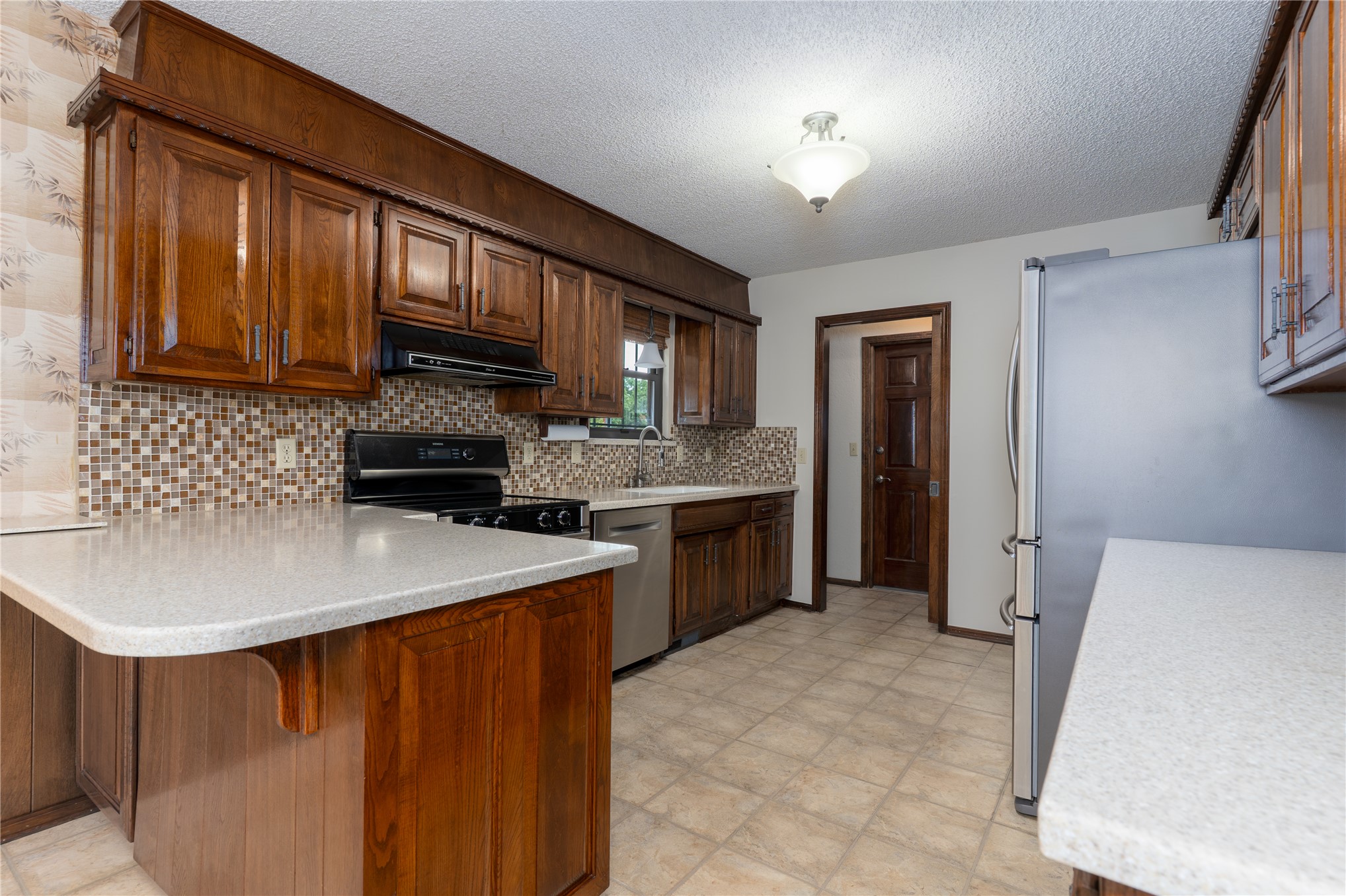 1944 N Nogales Avenue Tulsa OK 74127