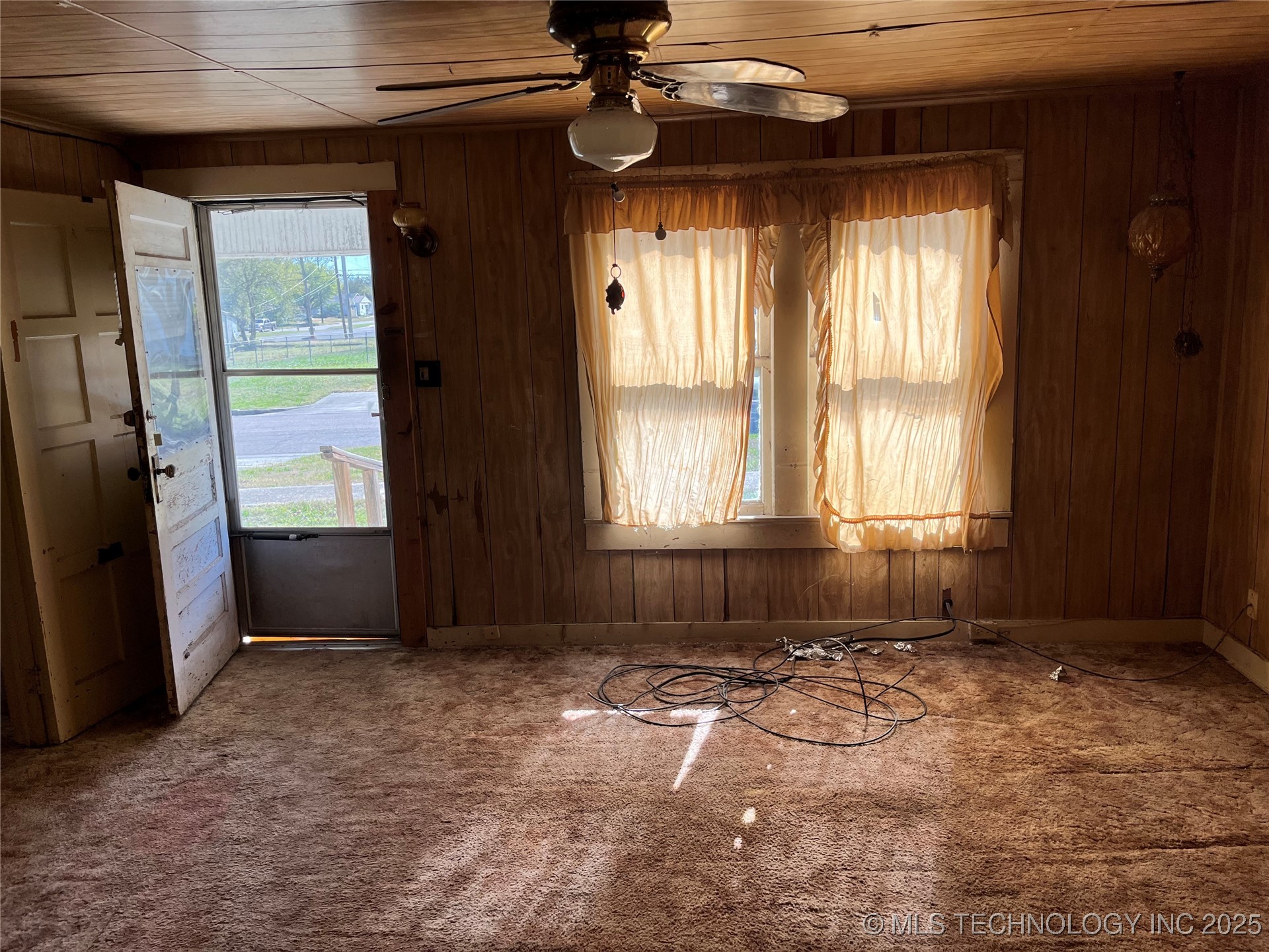 612 W 5th Ada OK 74820