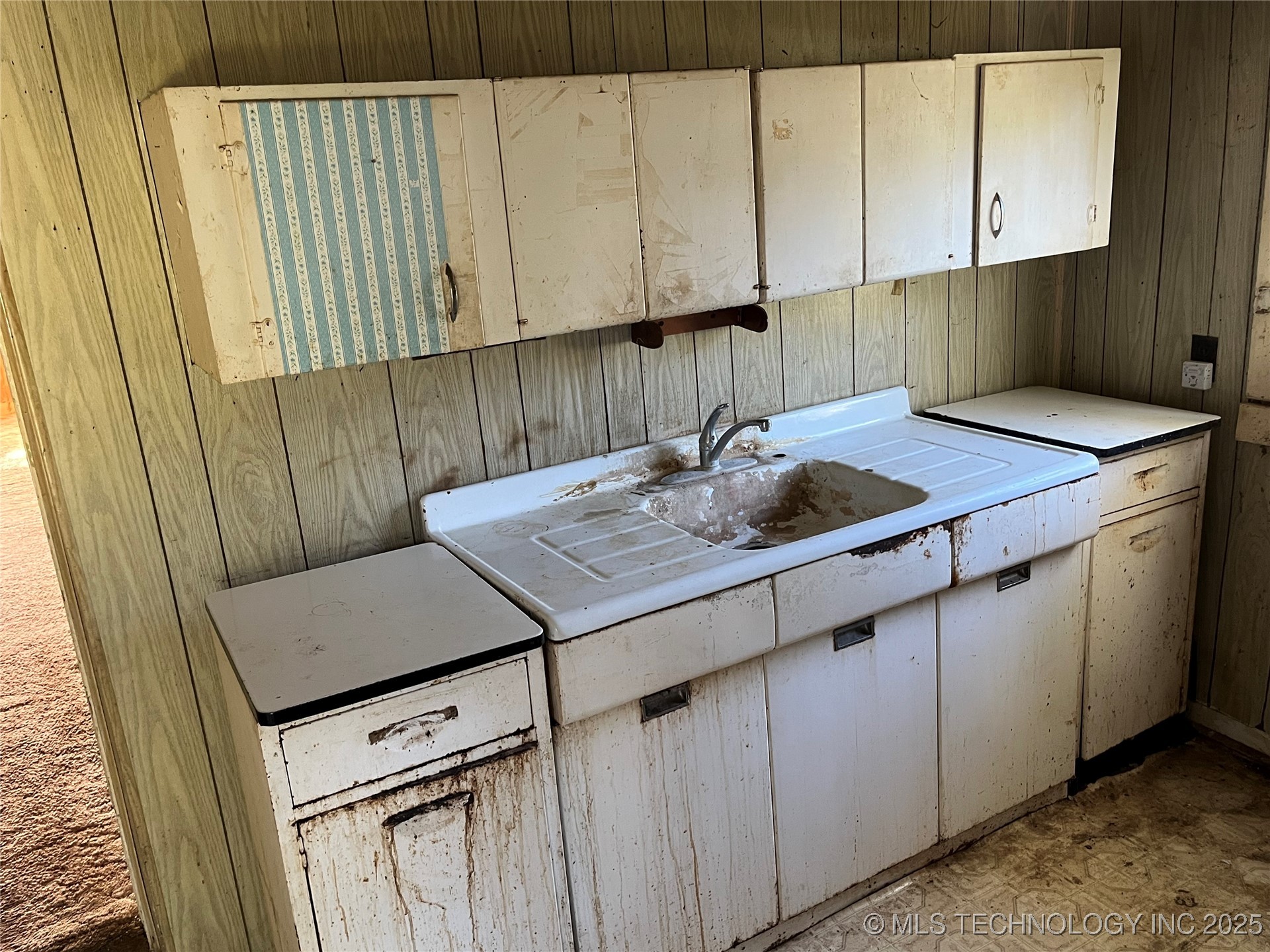 612 W 5th Ada OK 74820