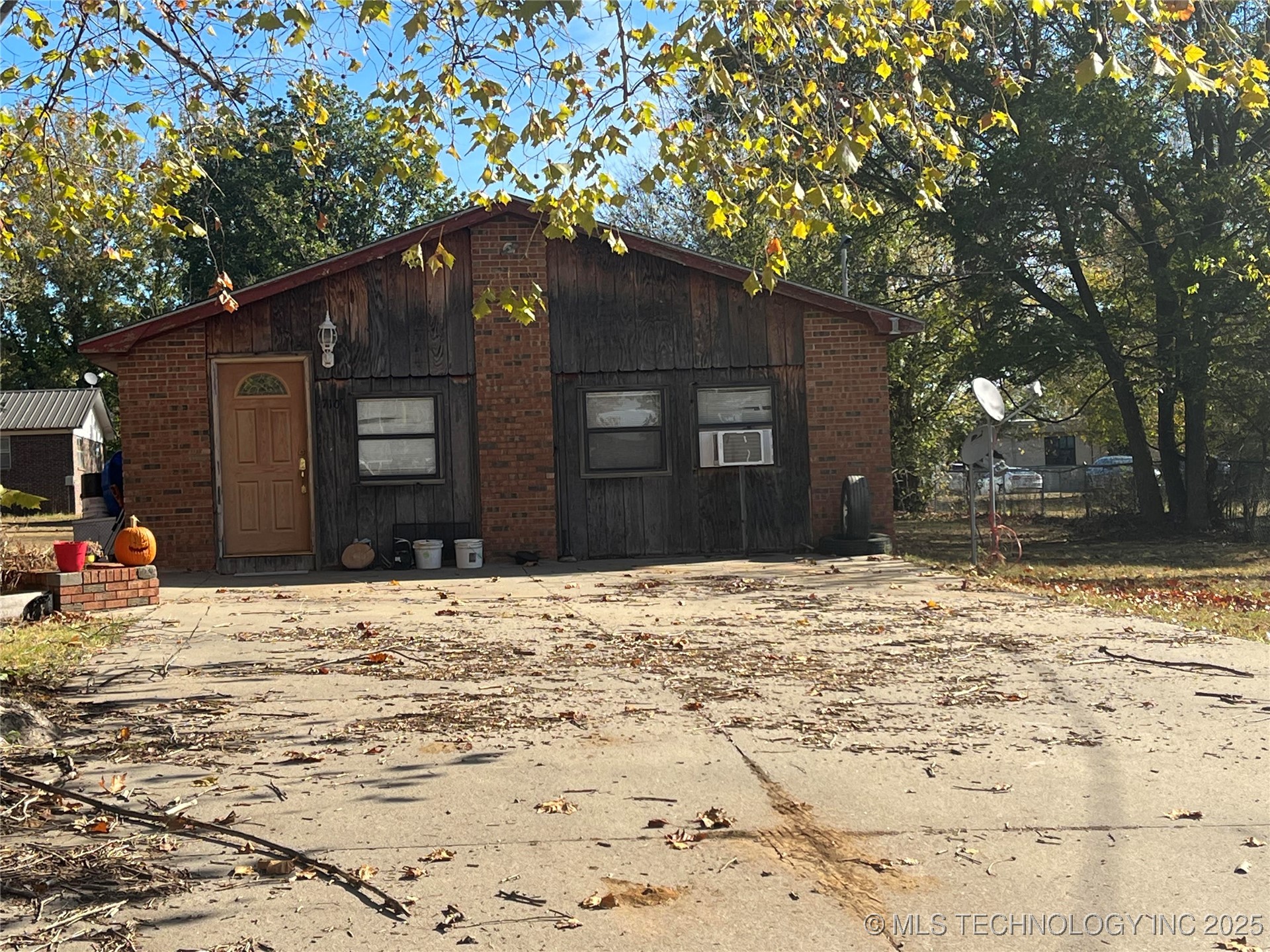 710 N K Street Quinton OK 74561