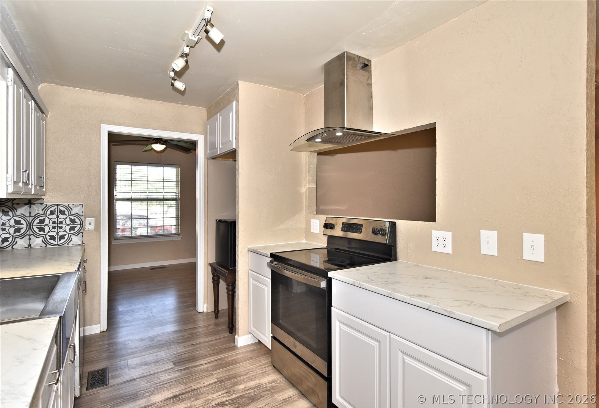 316 Redbud Court Sand Springs OK 74063