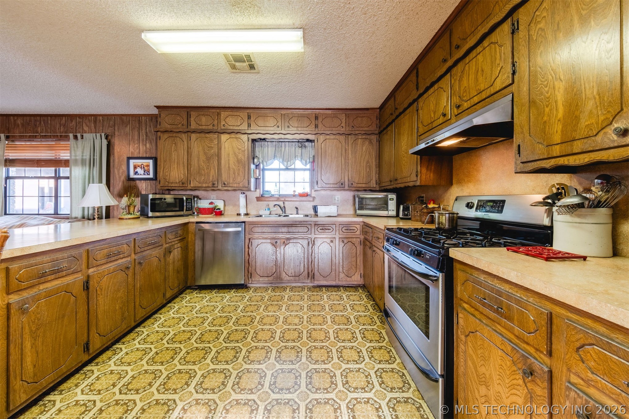 1002 N Hoyt Street Kinta OK 74552