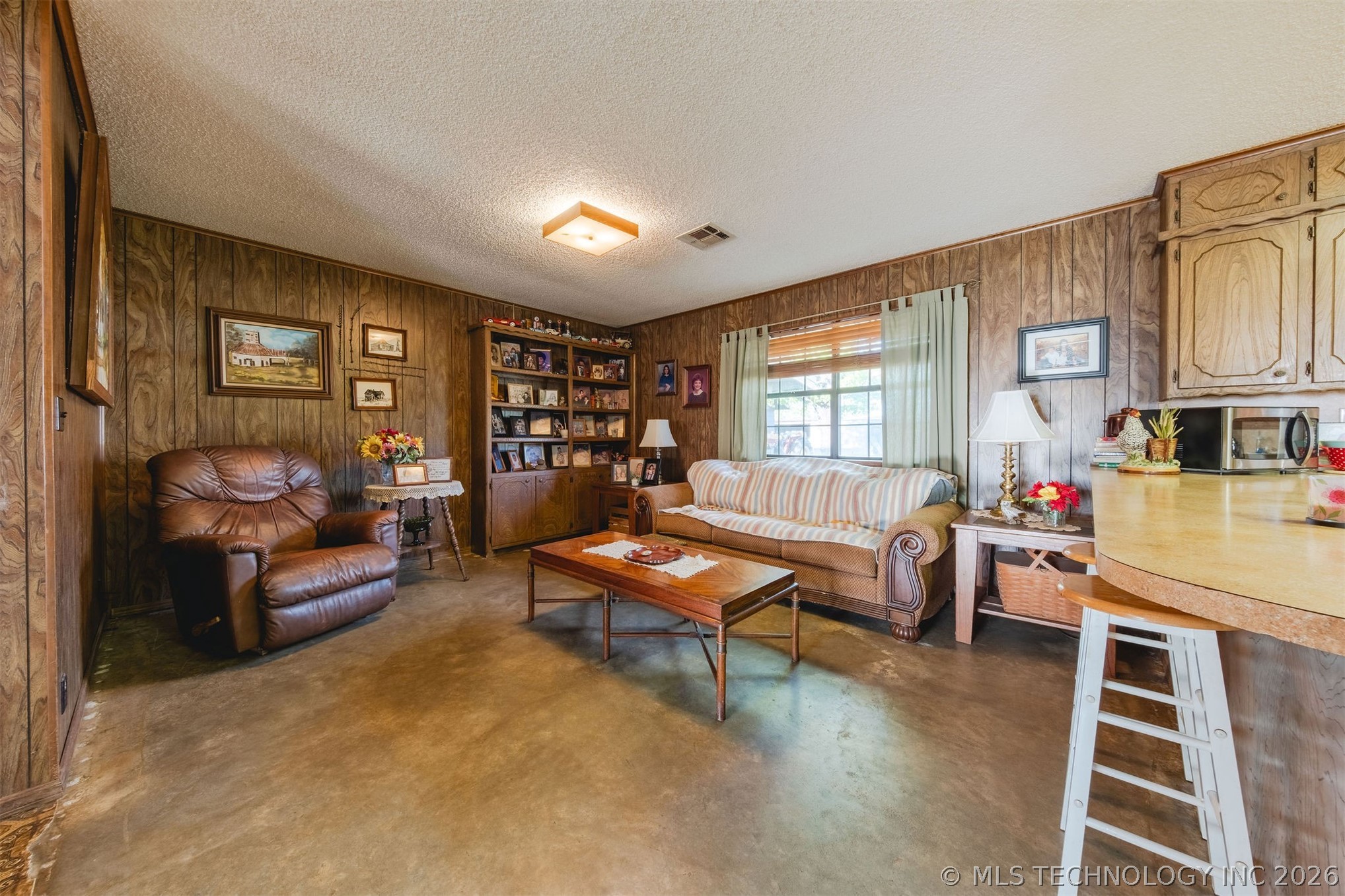 1002 N Hoyt Street Kinta OK 74552