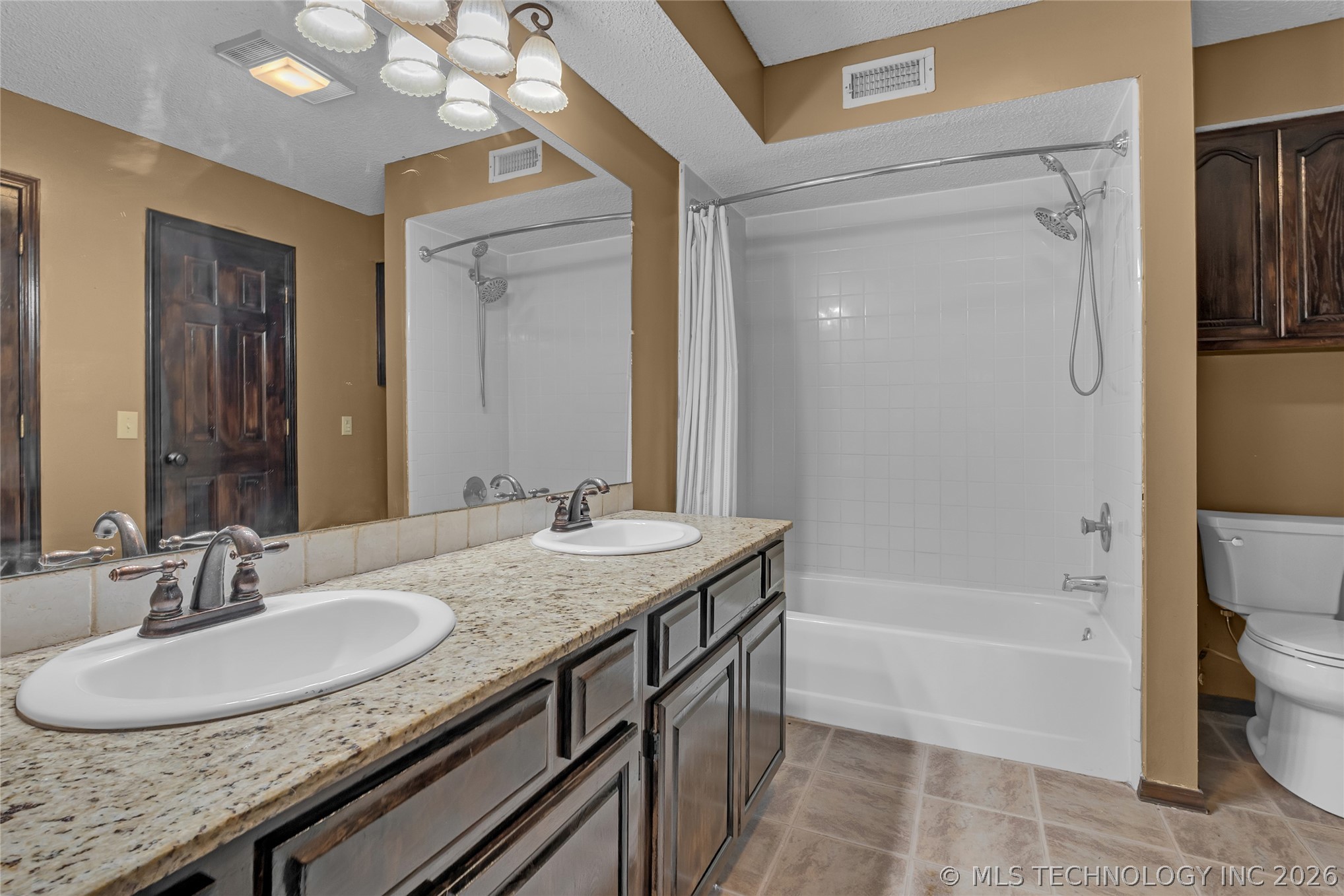 8819 S 74th Eastavenue Tulsa OK 74133