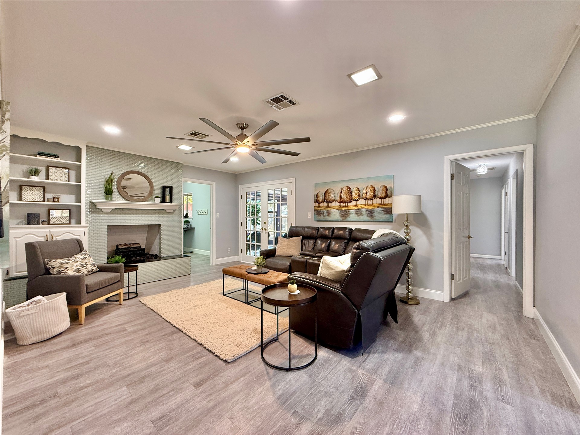 7204 E 55th Place Tulsa OK 74145