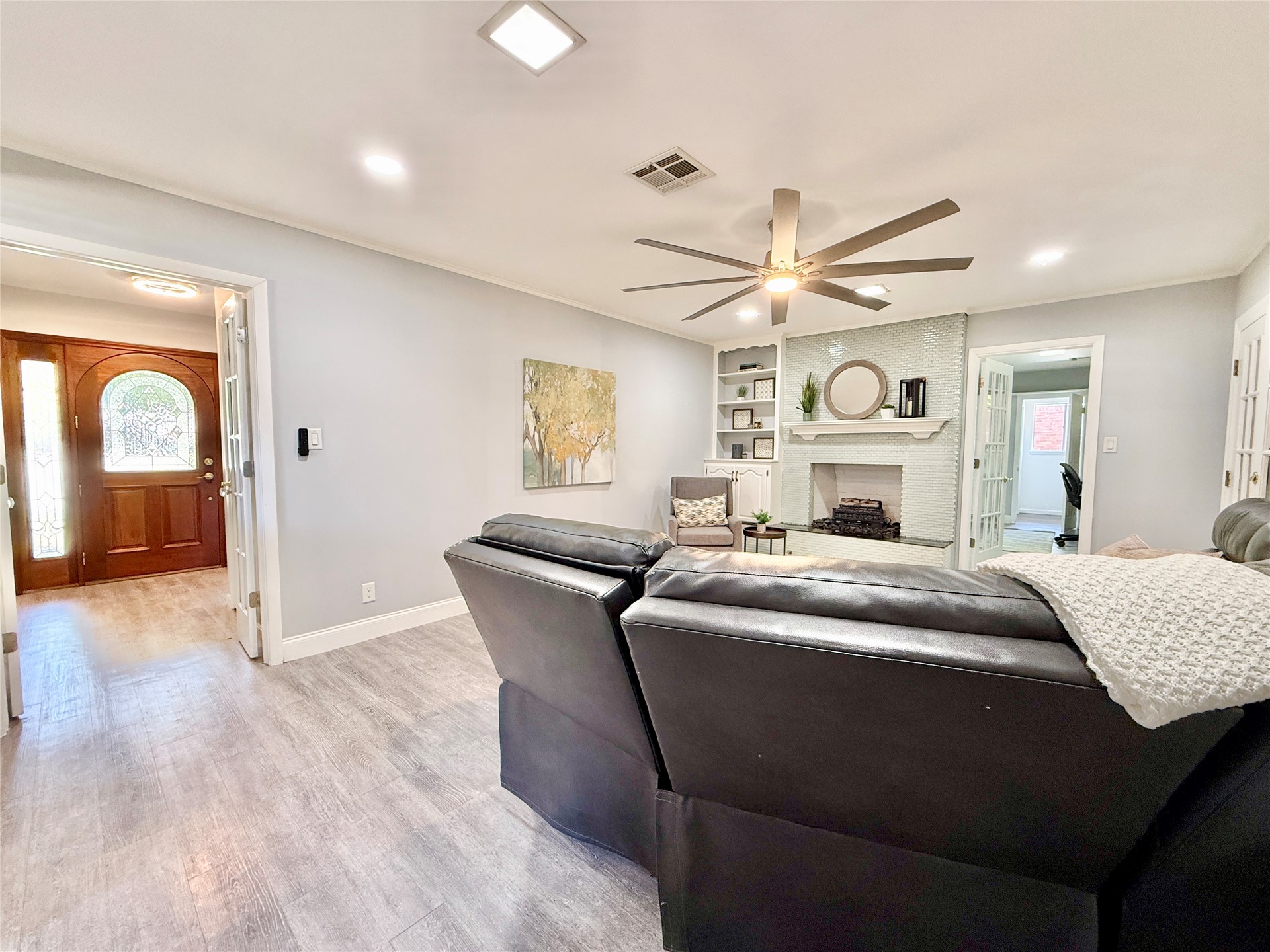 7204 E 55th Place Tulsa OK 74145