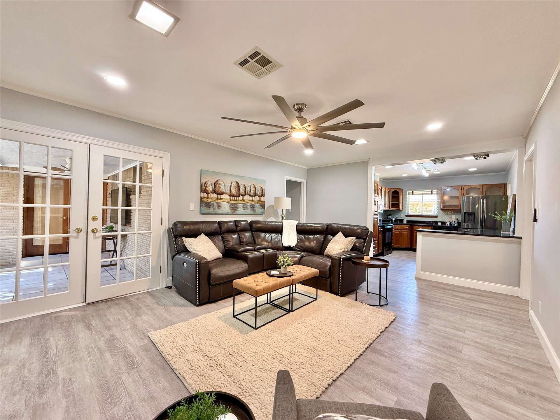 7204 E 55th Place Tulsa OK 74145