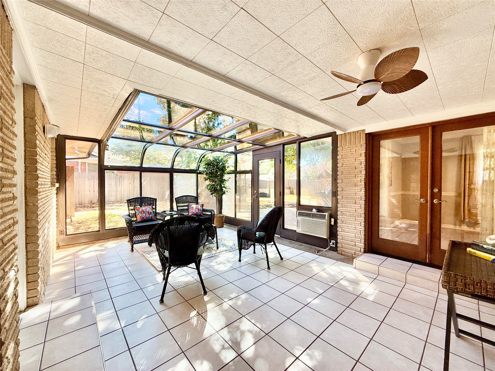 7204 E 55th Place Tulsa OK 74145