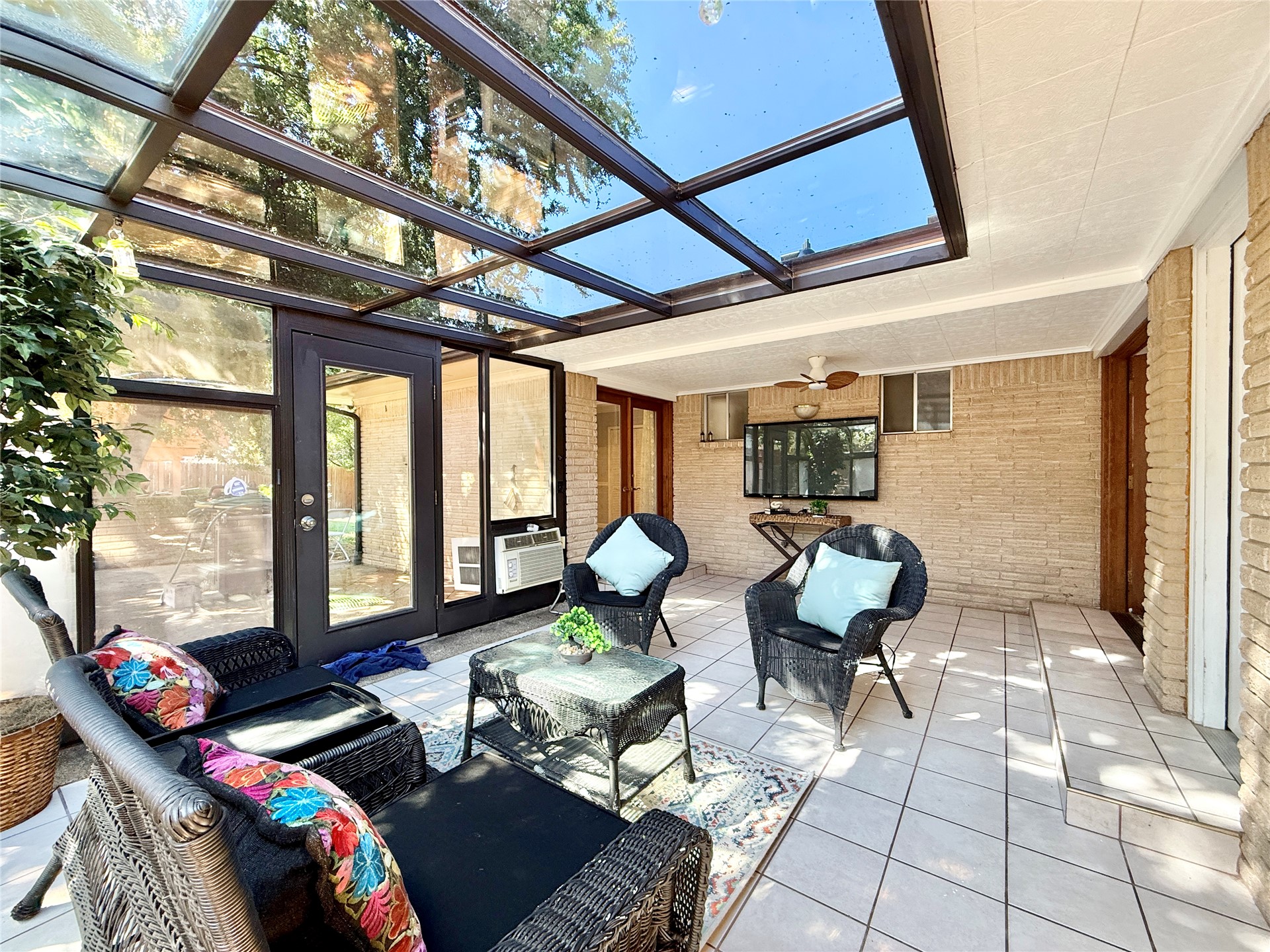 7204 E 55th Place Tulsa OK 74145