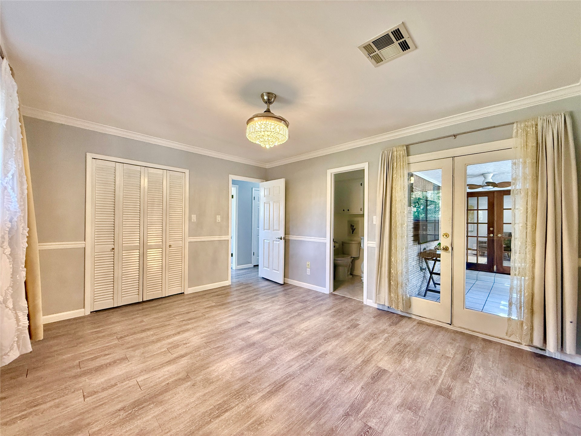 7204 E 55th Place Tulsa OK 74145