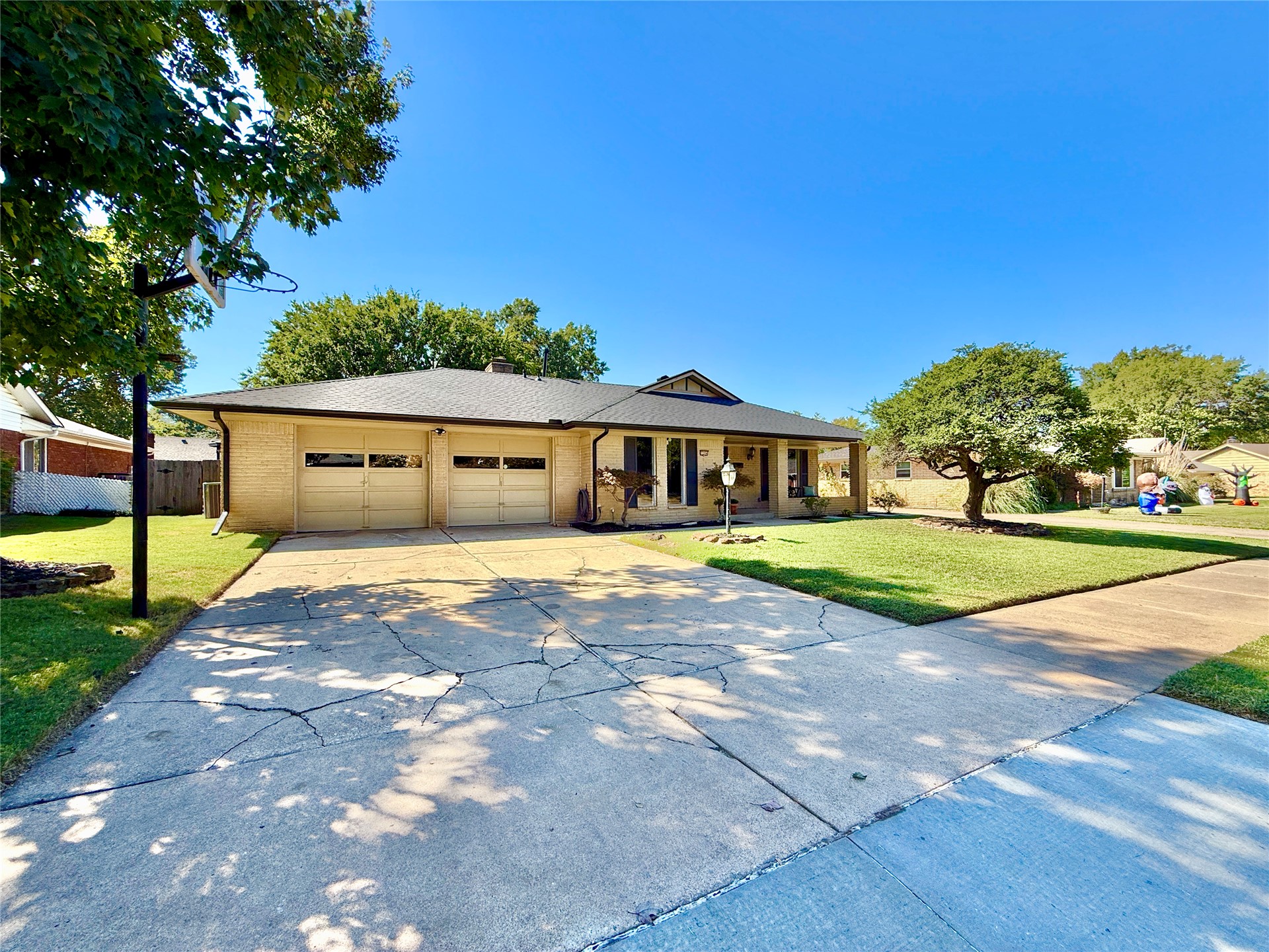 7204 E 55th Place Tulsa OK 74145