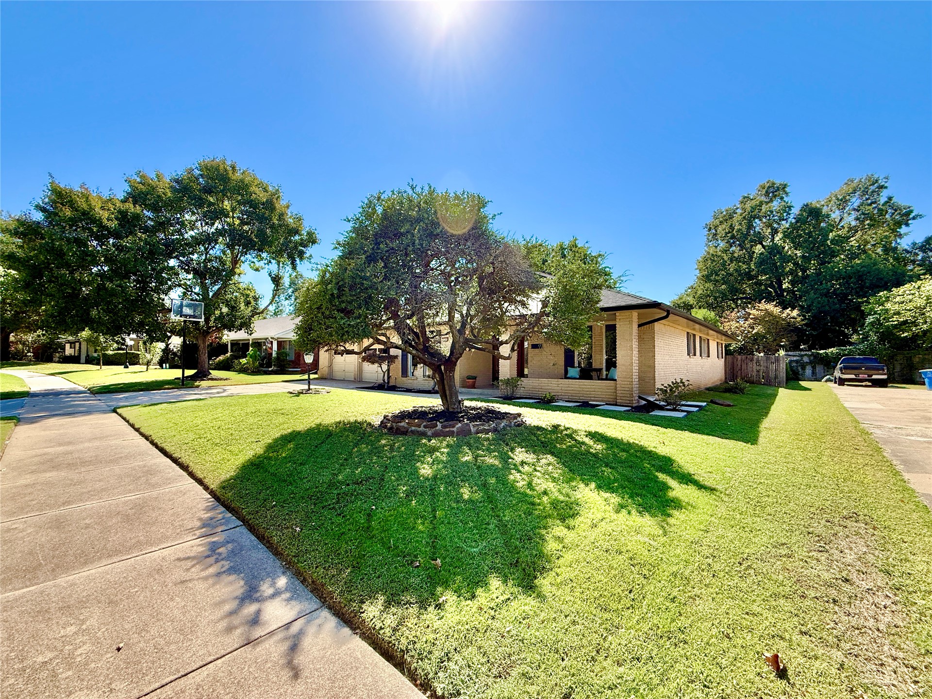 7204 E 55th Place Tulsa OK 74145