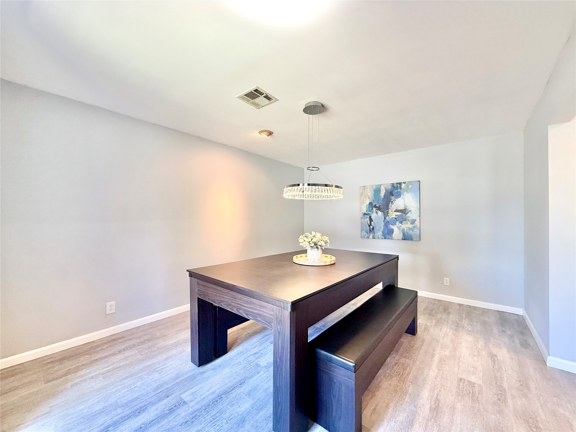 7204 E 55th Place Tulsa OK 74145