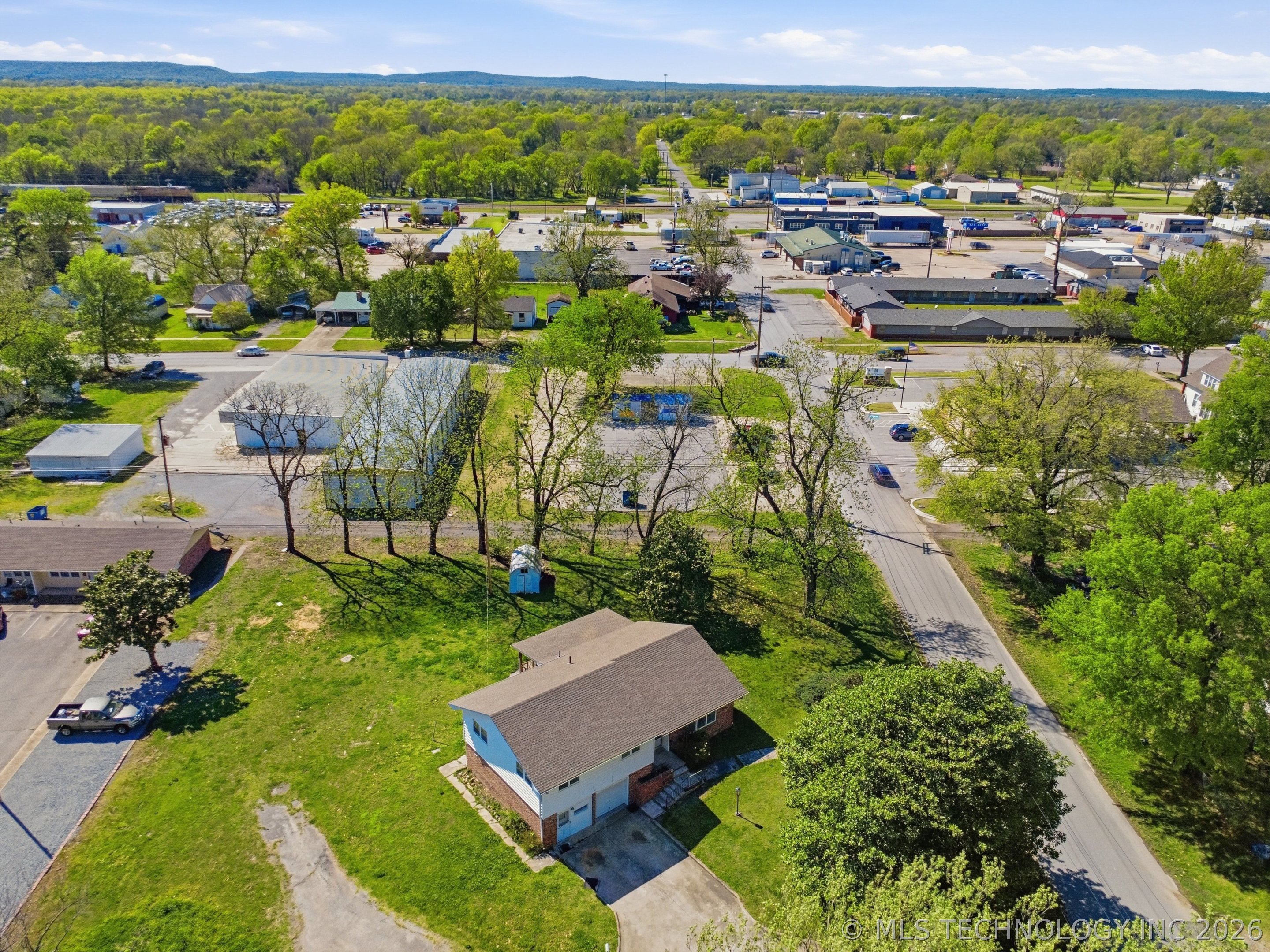 222 SE 3rd Street Pryor OK 74361