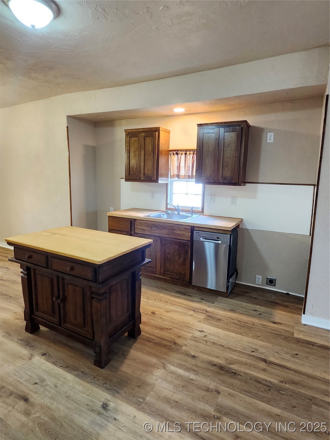 604 N Oak Street Checotah OK 74426