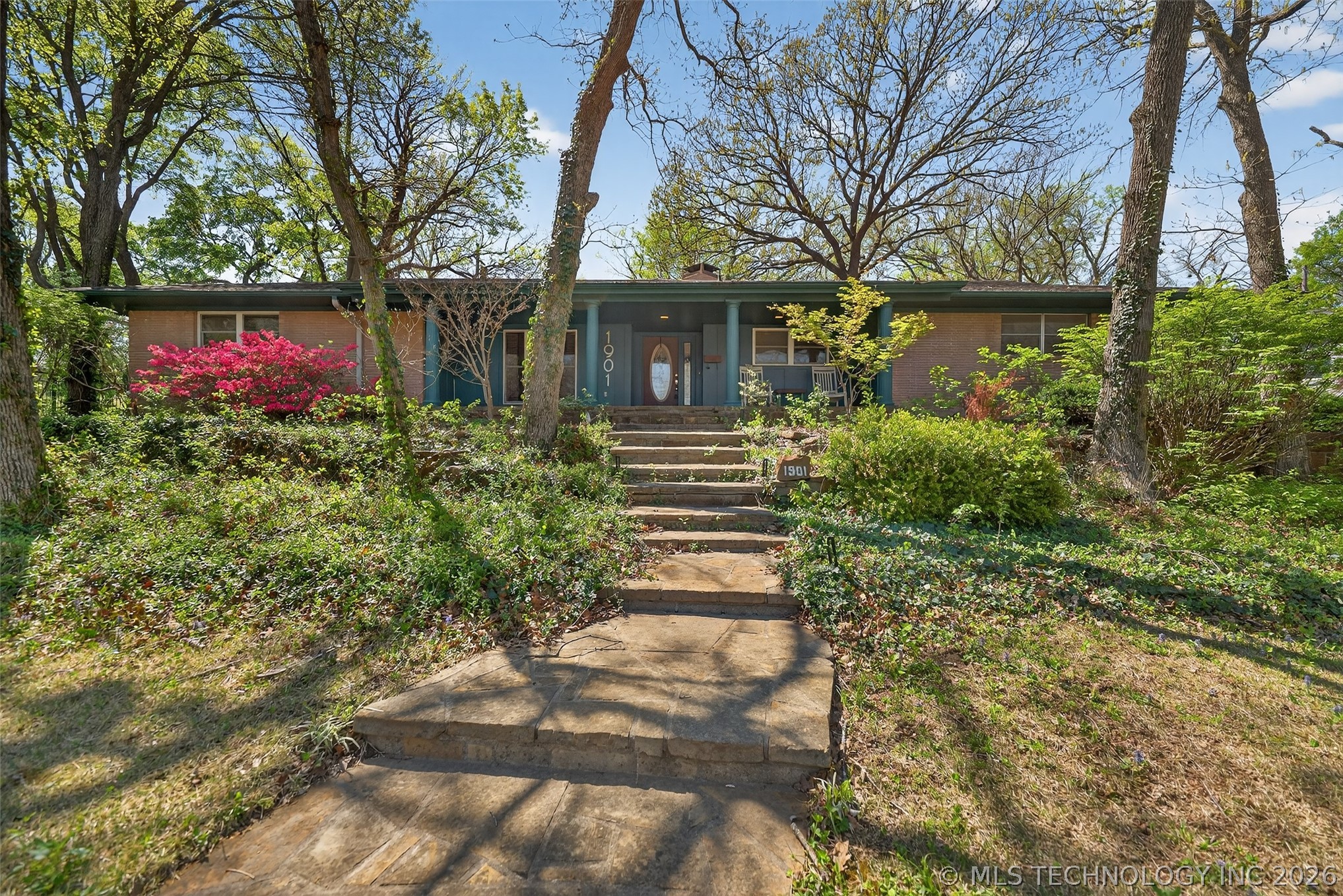1901 Skyline Place Bartlesville OK 74006