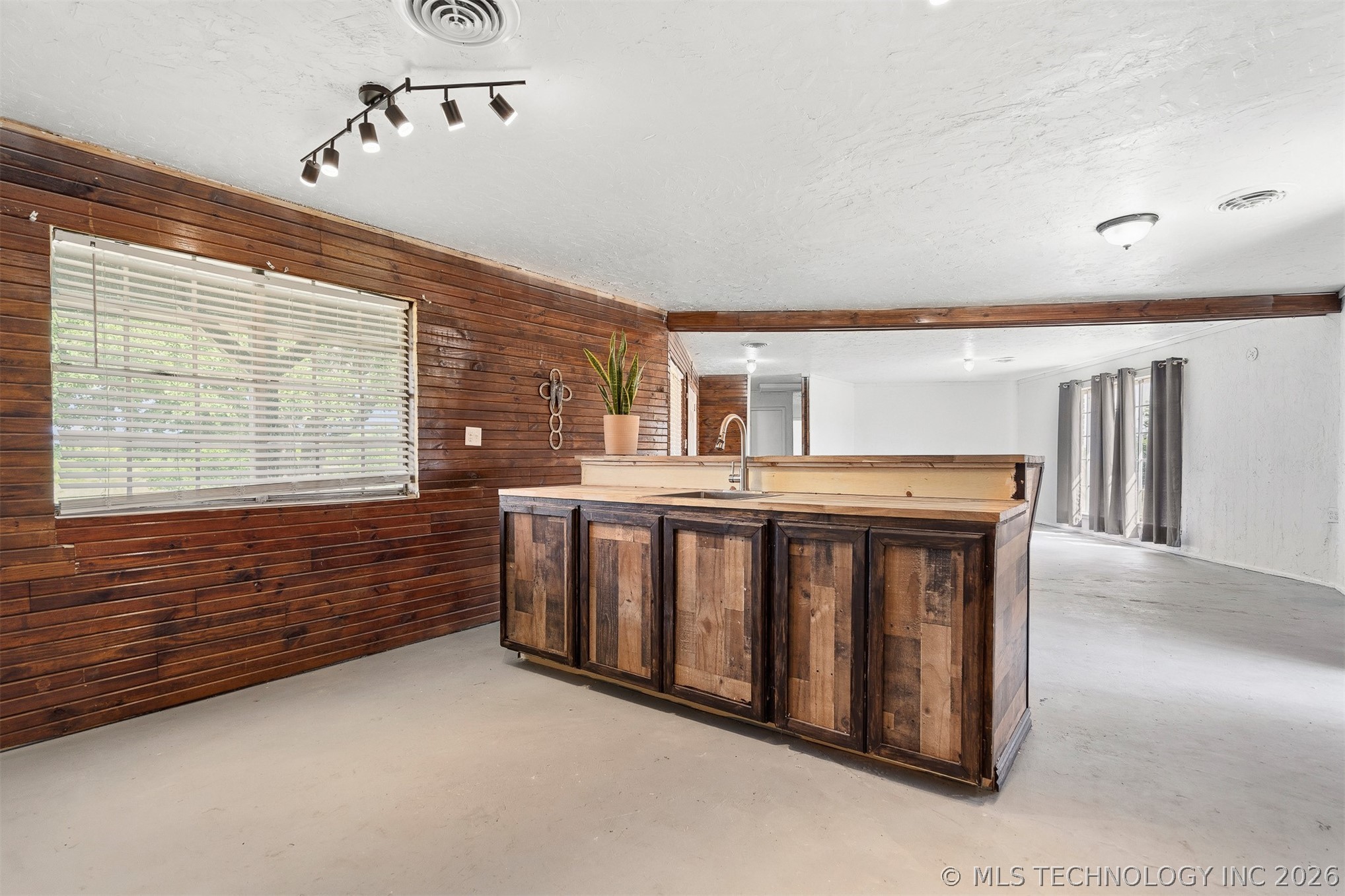 33247 Brushy Mound Lane Marietta OK 73463
